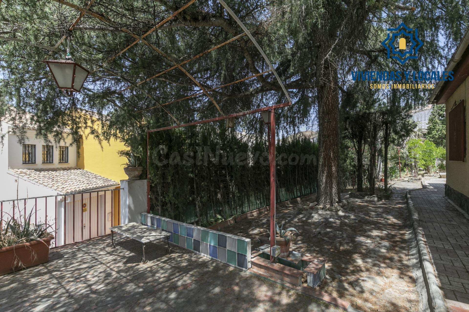 PARCELA URBANA CON CHALET Y GRAN POTENCIAL DE EDIFICACIÓN EN - foto 2