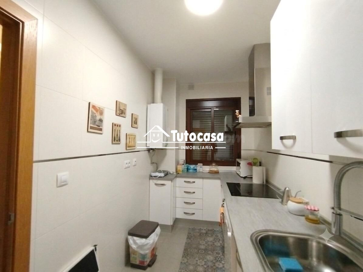 ¡EXCLUSIVO PISO EN PLENO CENTRO! Con garaje, trastero y sin  - foto 4