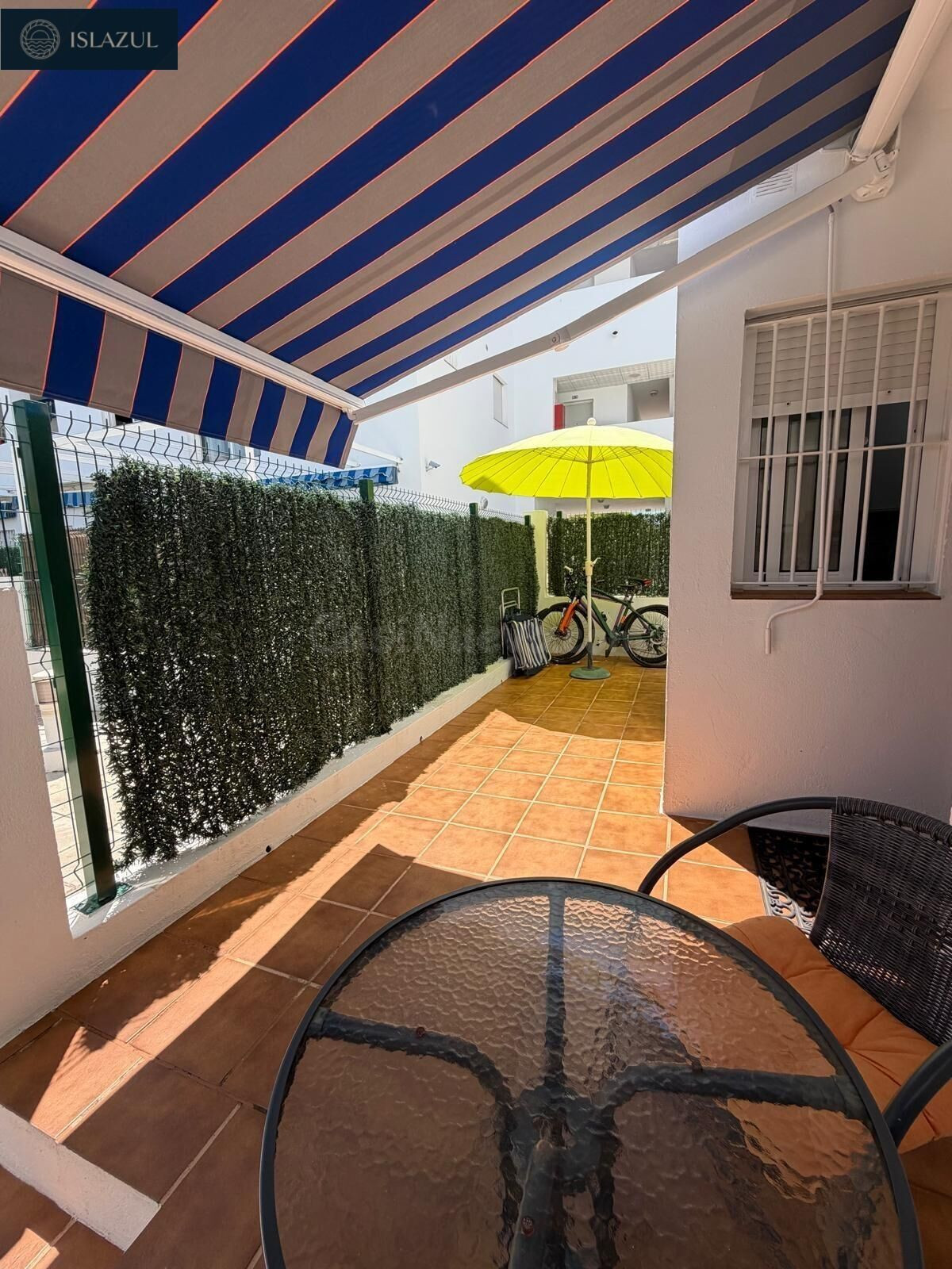 UN HOGAR CON PERSONALIDAD PROPIA, TU REFUGIO JUNTO AL MAR - foto 5