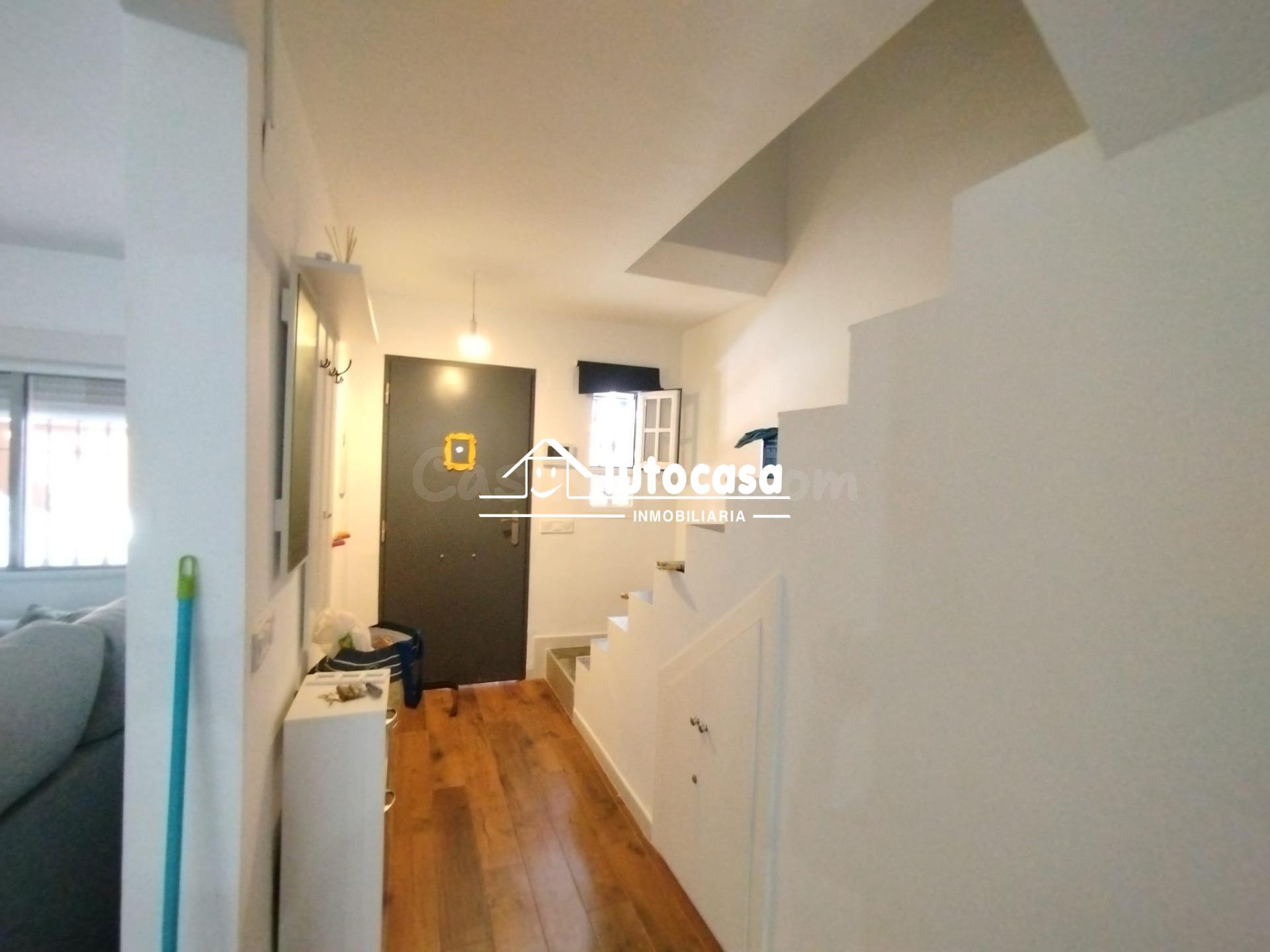 SE ALQUILA Casa adosaba en Vistazul TOTALMENTE REFORMADA. - foto 3