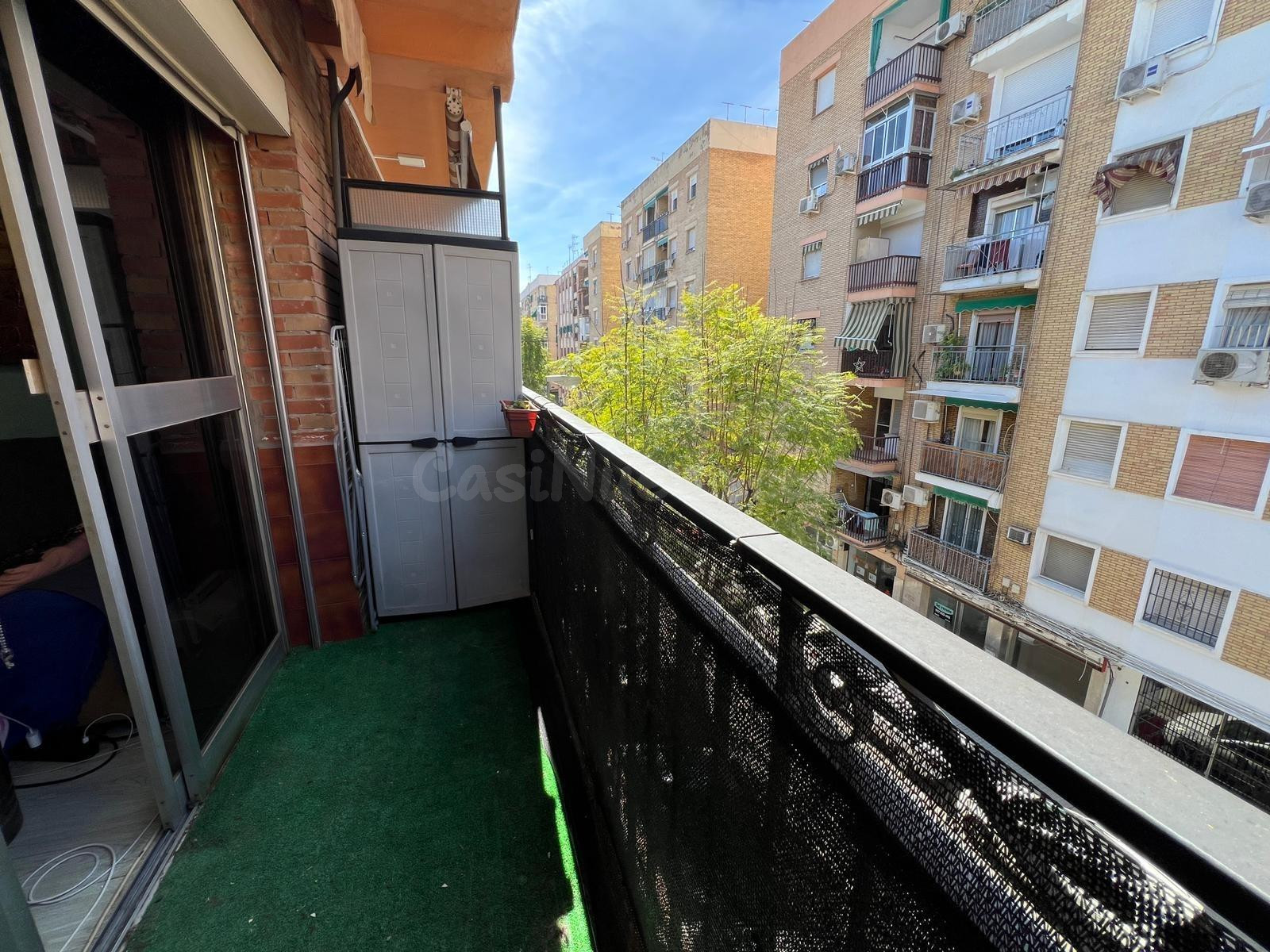 Reformada con ascensor y terraza en La Viñuela! - foto 2