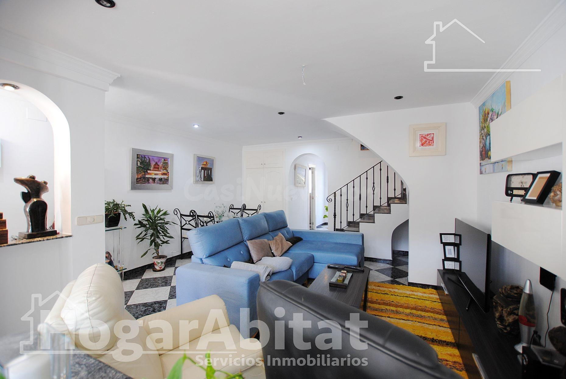 ADOSADO SEMINUEVO CON TERRAZA Y GARAJE - foto 5