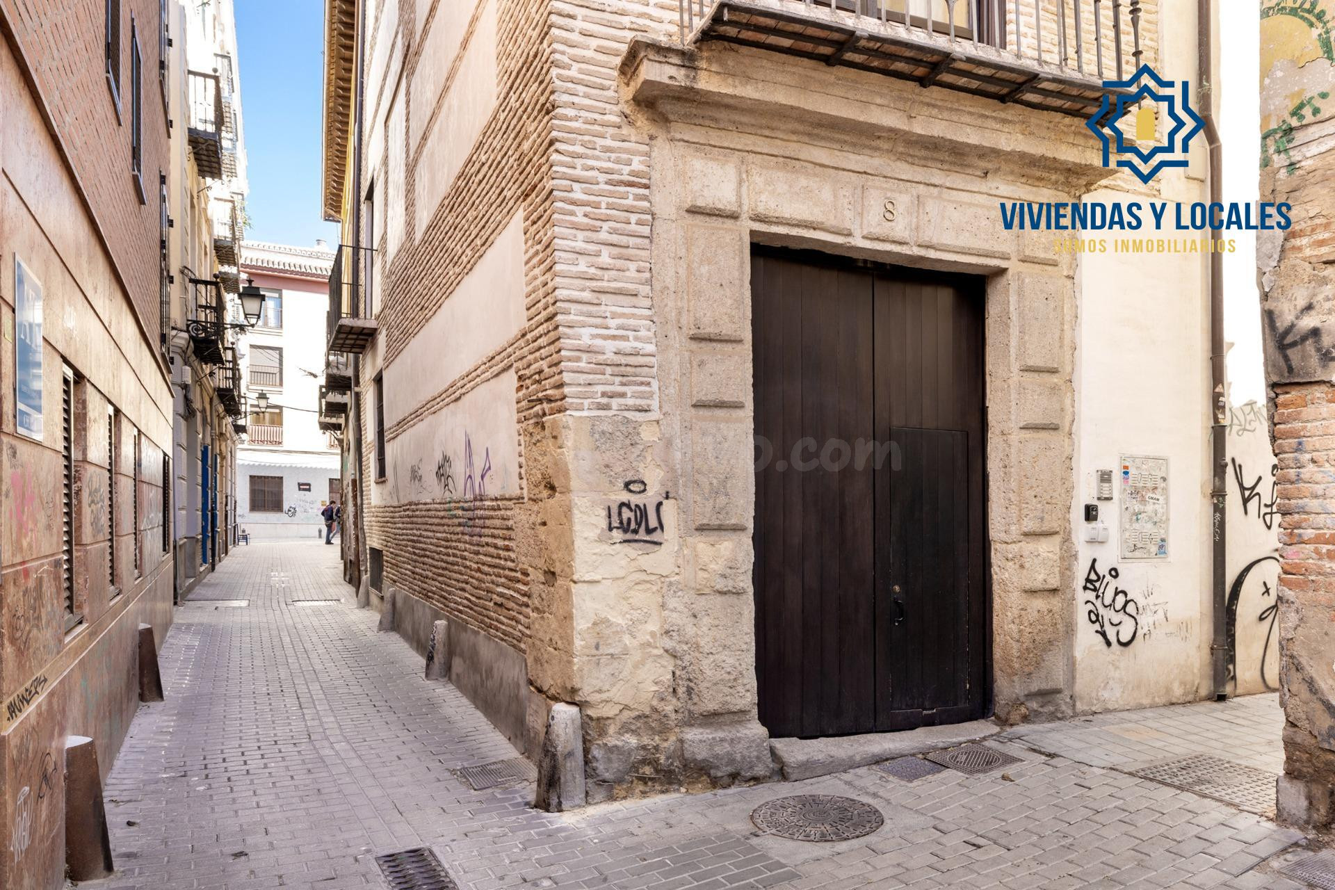 ✨ Oficina acondicionada como vivienda con encanto en pleno c