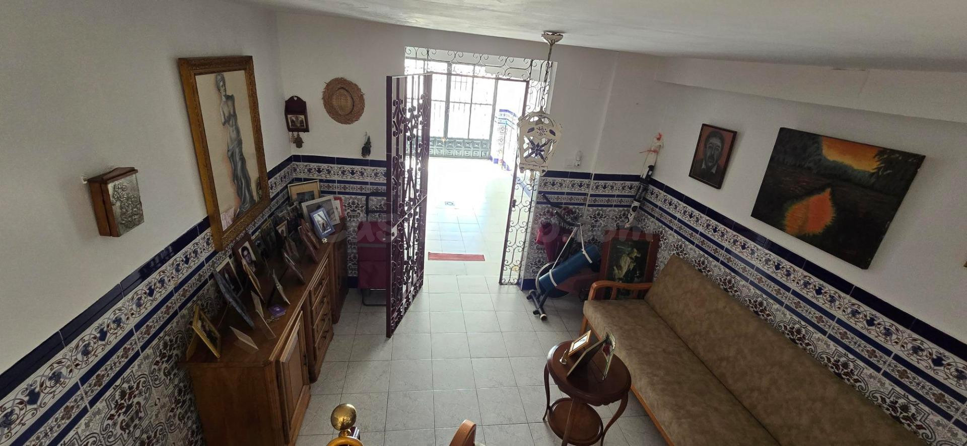 Casa en San Agustín con garaje y local incluido - foto 5