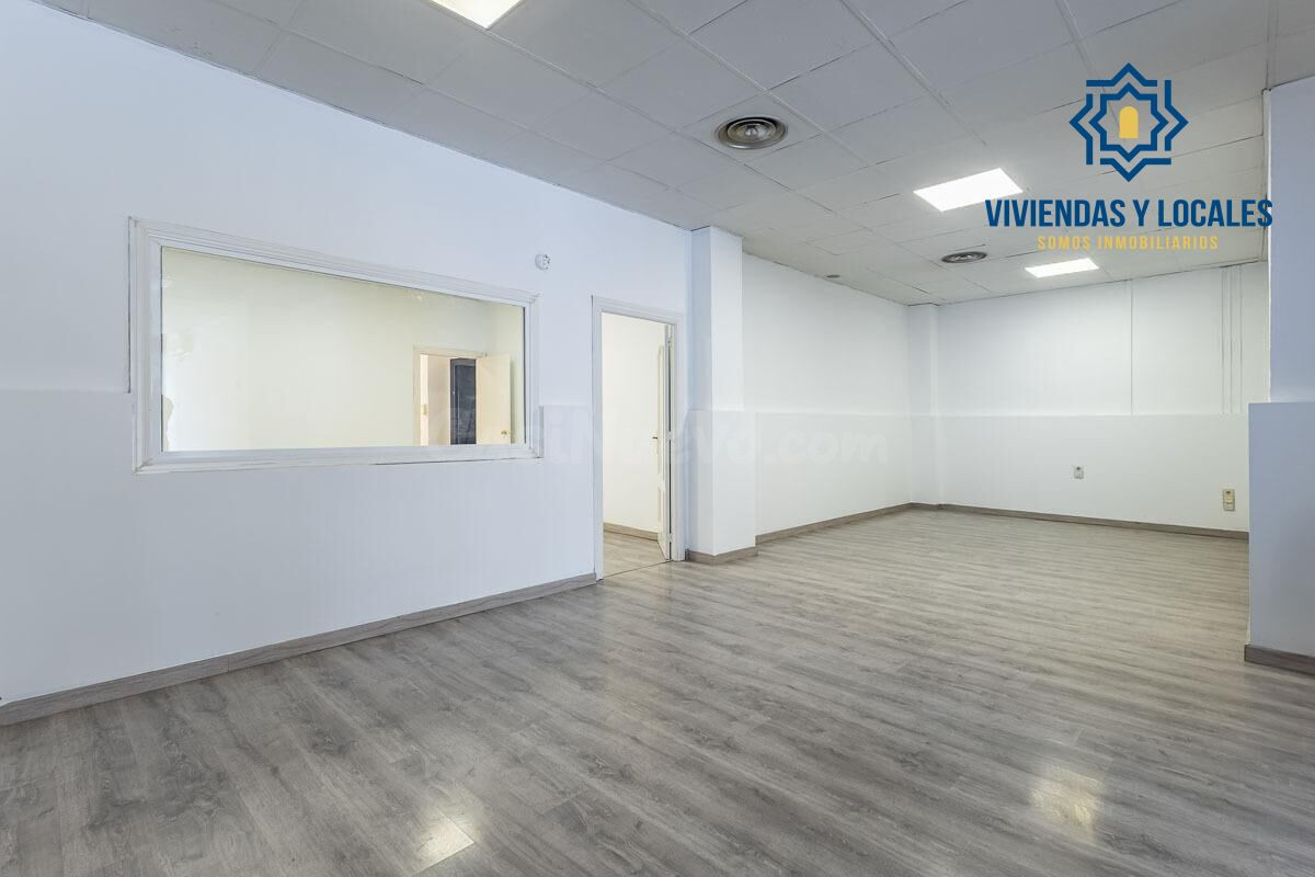 LOCAL COMERCIAL EN VENTA EN LA MEJOR ZONA DE PASO DE MARACEN - foto 5