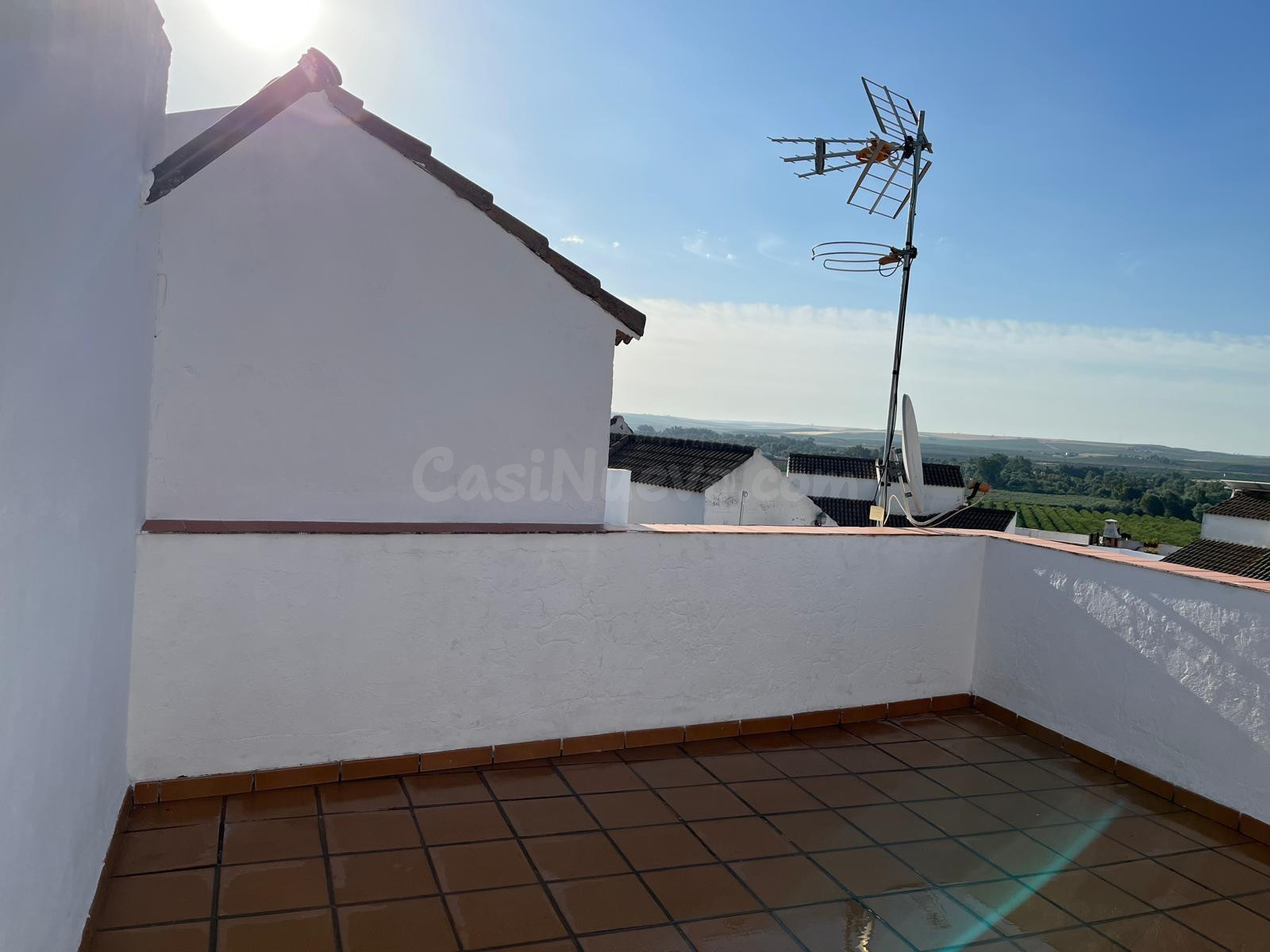 Adosado con vistas al Castillo y piscina comunitaria
