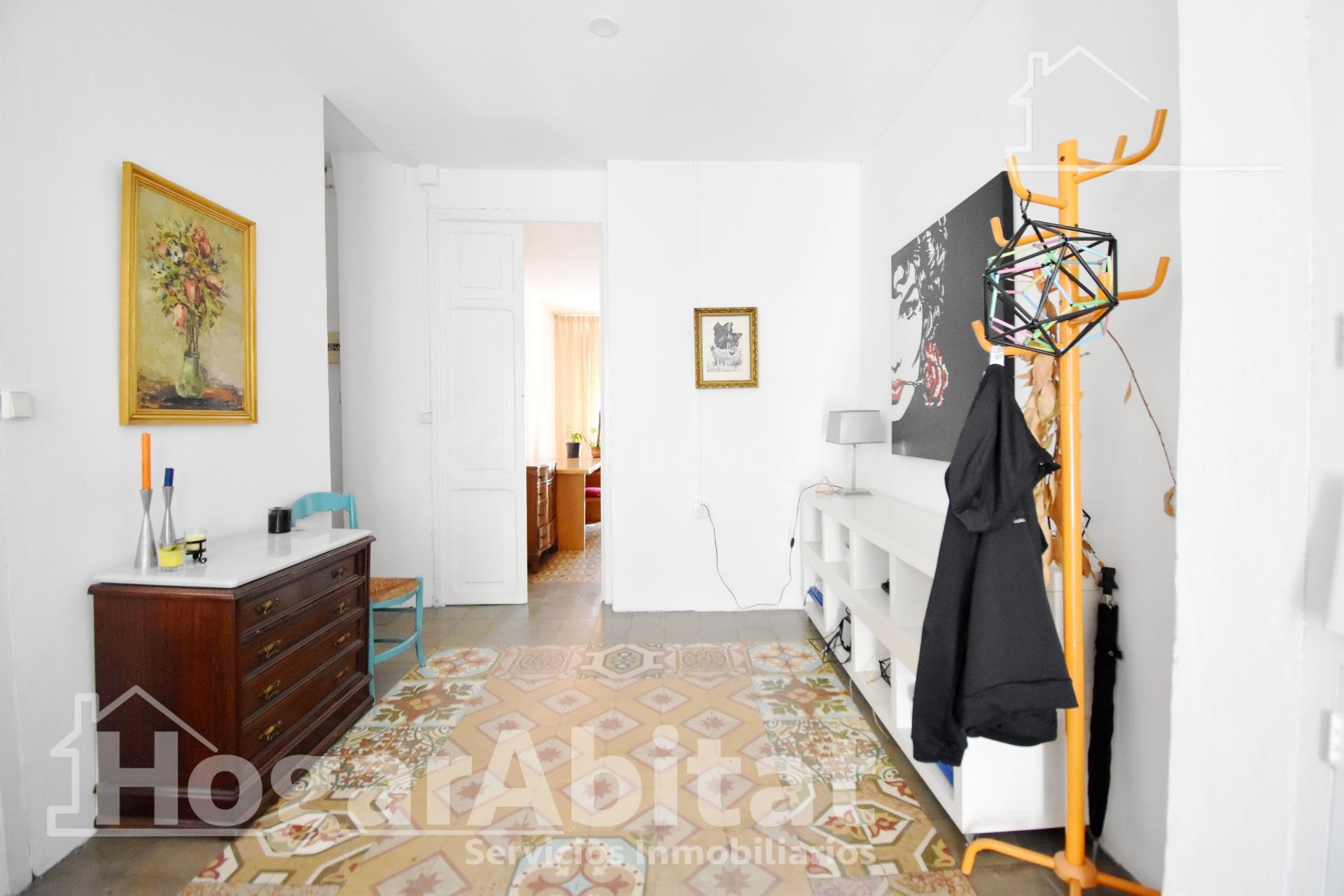 AMPLIA CASA CON TERRAZA Y BALCÓN, CERCA DE LA AV DEL GRAU Y  - foto 2