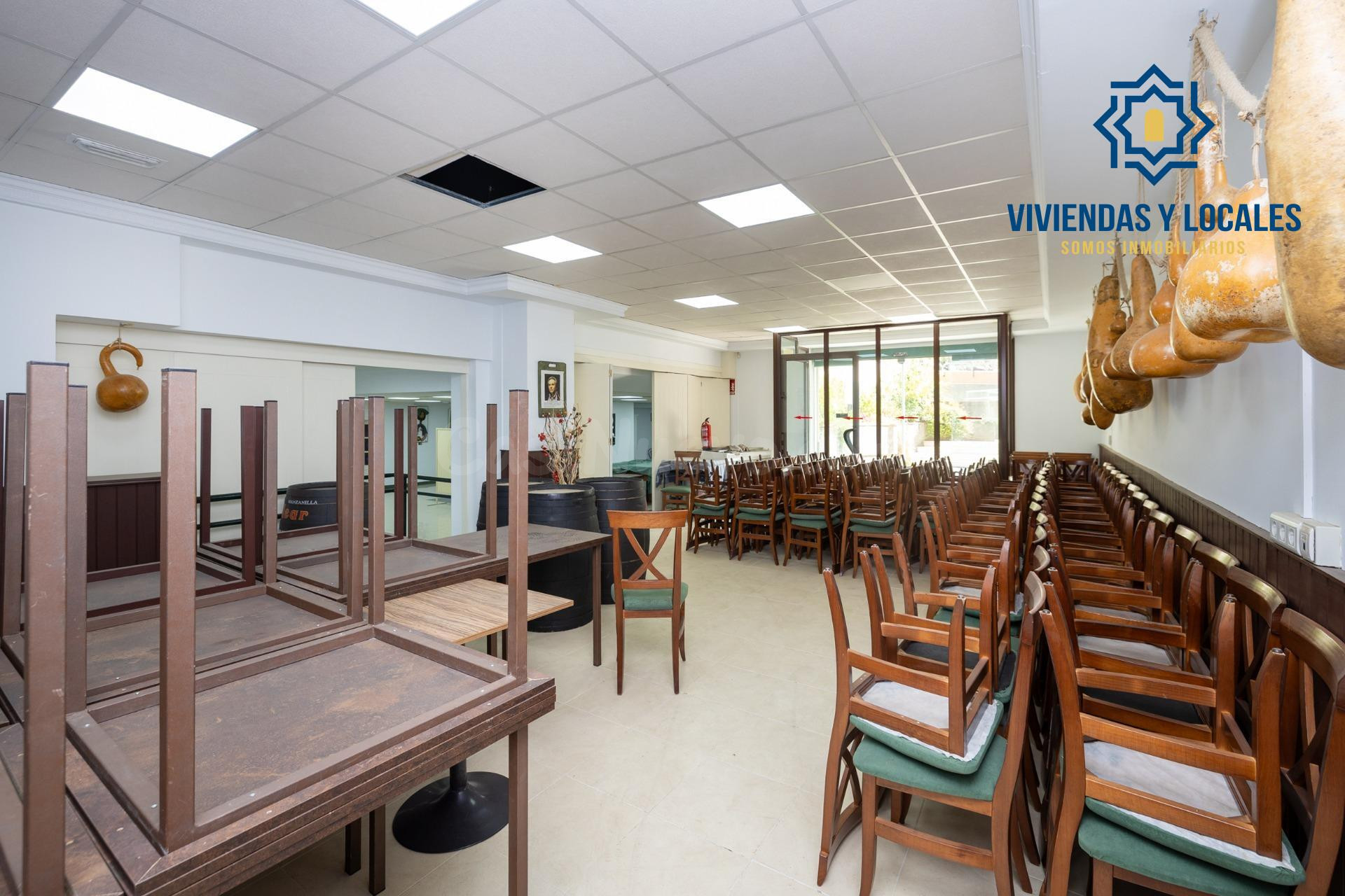 Espectacular local comercial en Nuevo Acceso a la Alhambra,  - foto 4