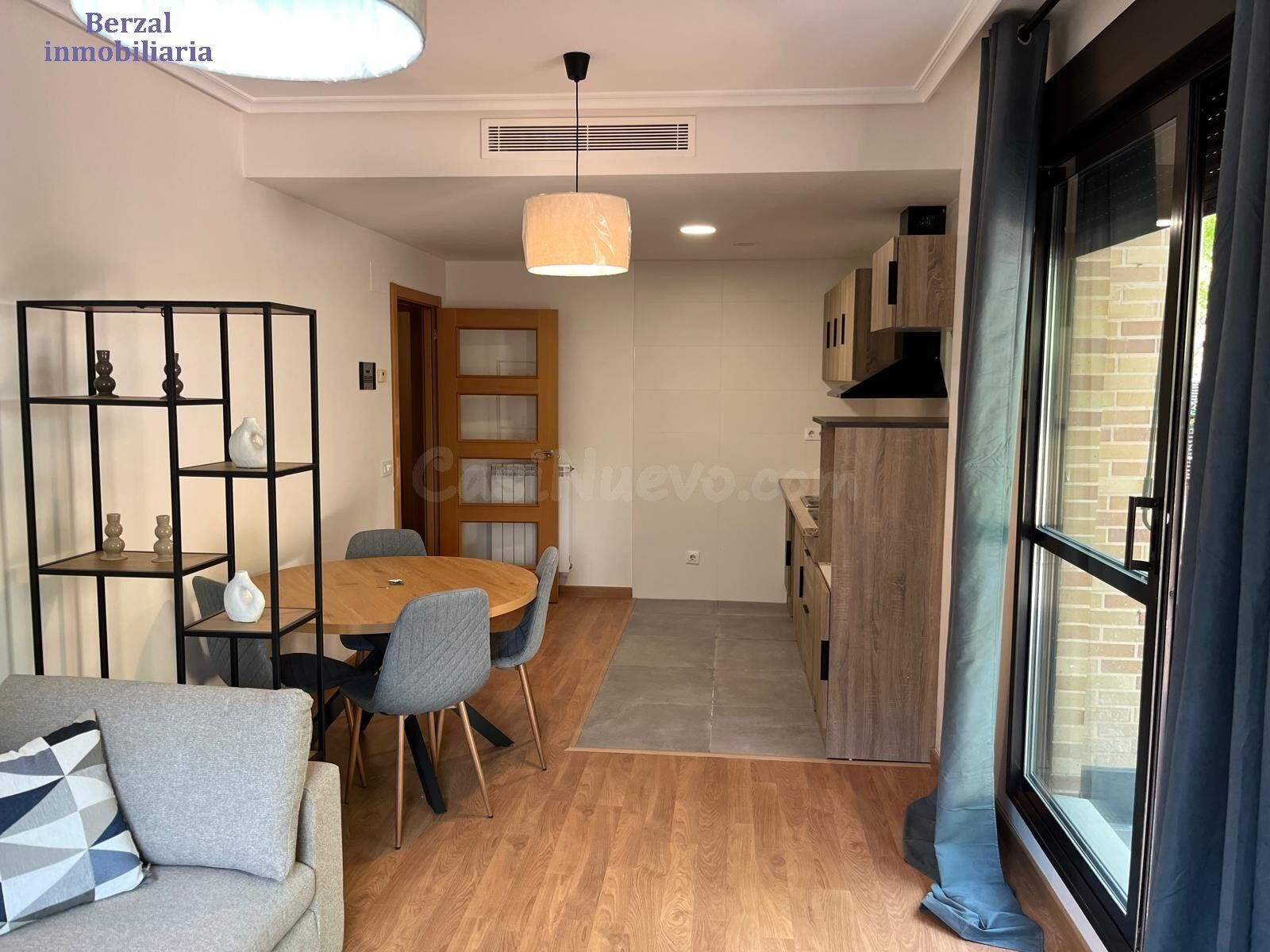 Bajo con jardín de un dormitorio, planta sótano, tipo loft.  - foto 3