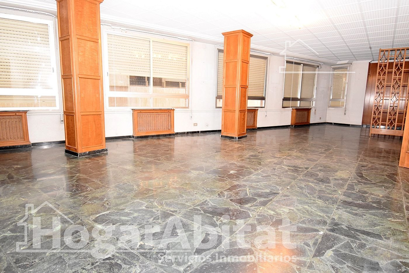 OPORTUNIDAD DE INVERSIÓN. DISFRUTA DE UNA VIVIENDA CON OFICI - foto 4