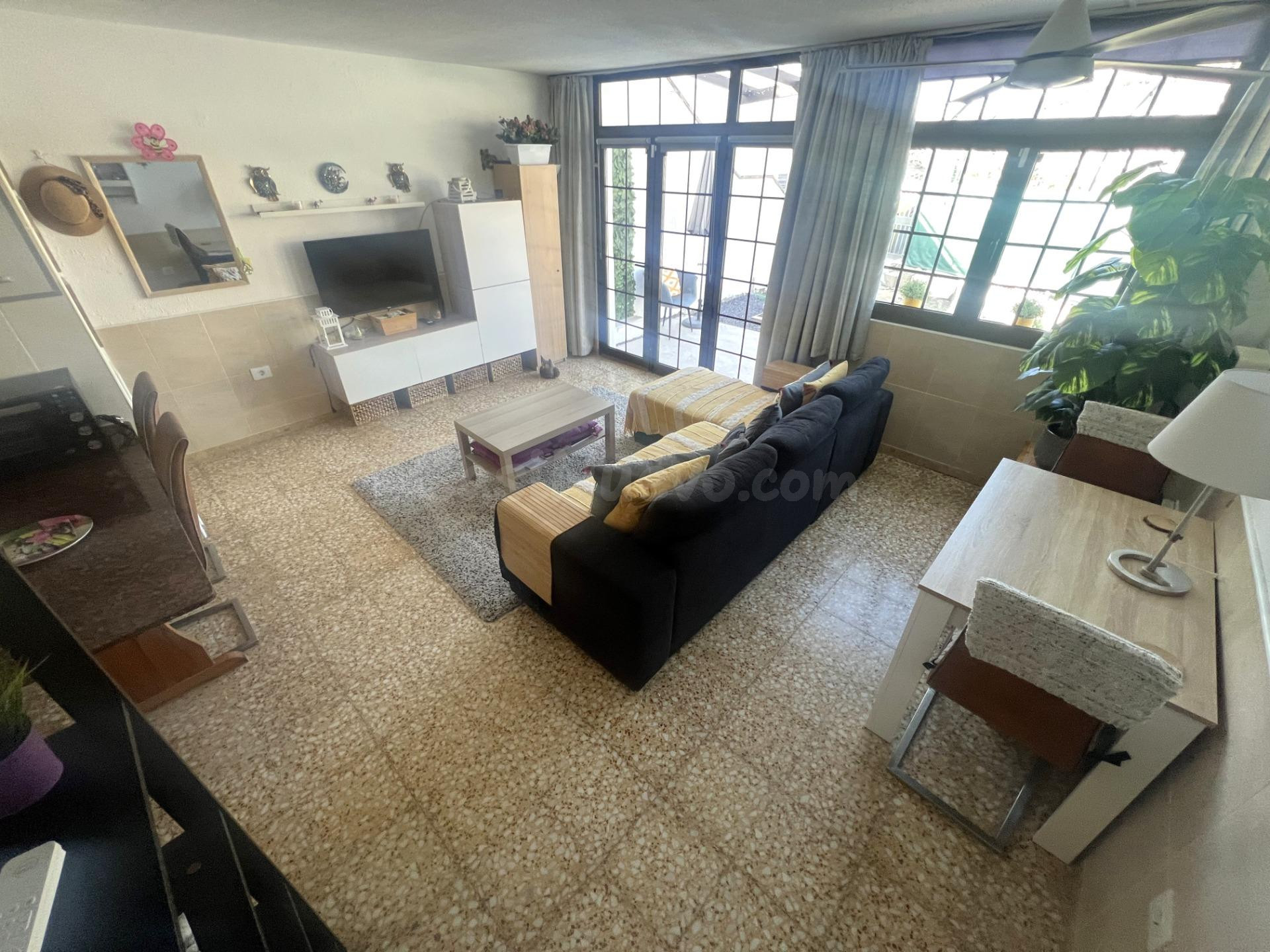Espacioso bungalow de dos dormitorios en LAS FRESAS, en vent - foto 4