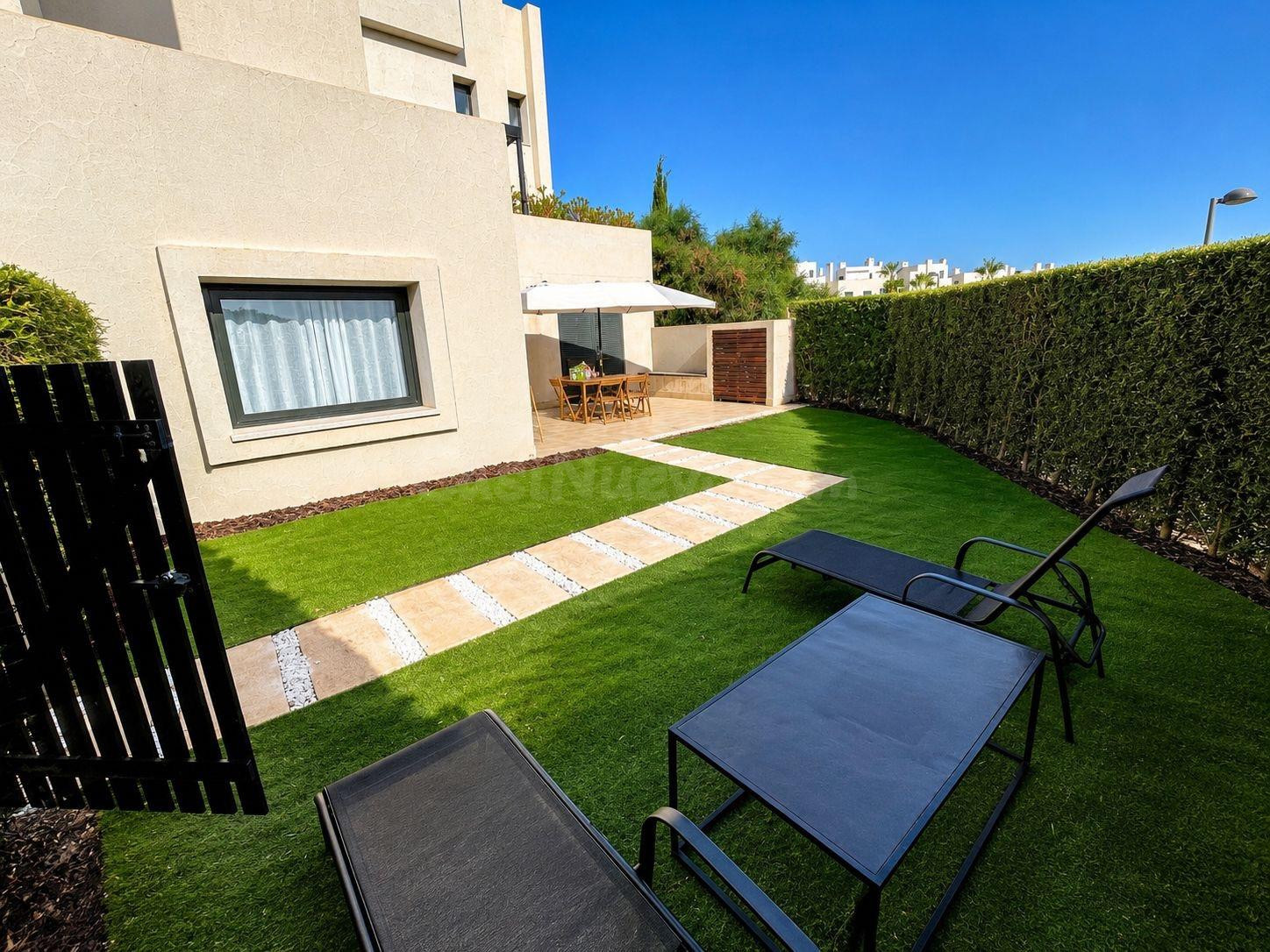 Magnífica planta baja con jardín y piscina en Corvera Golf a - foto 2