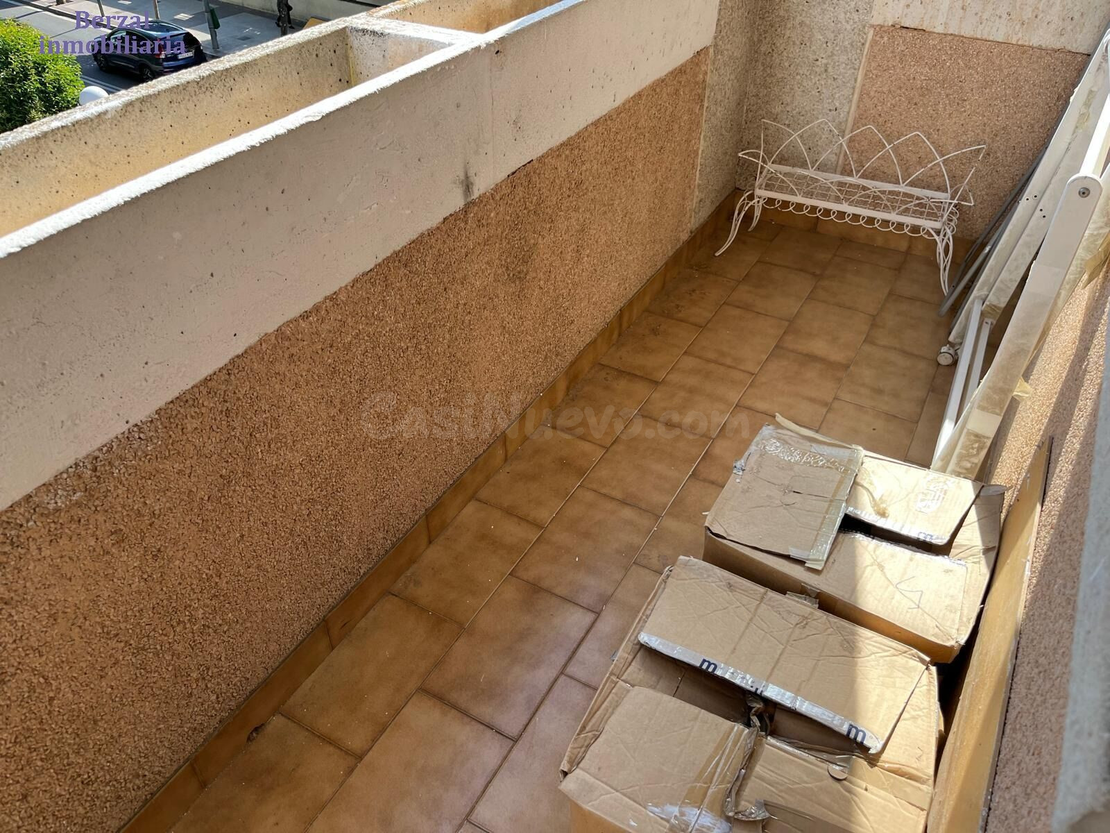 Piso de tres dormitorios, dos baños. Terraza pequeña. En mag - foto 5