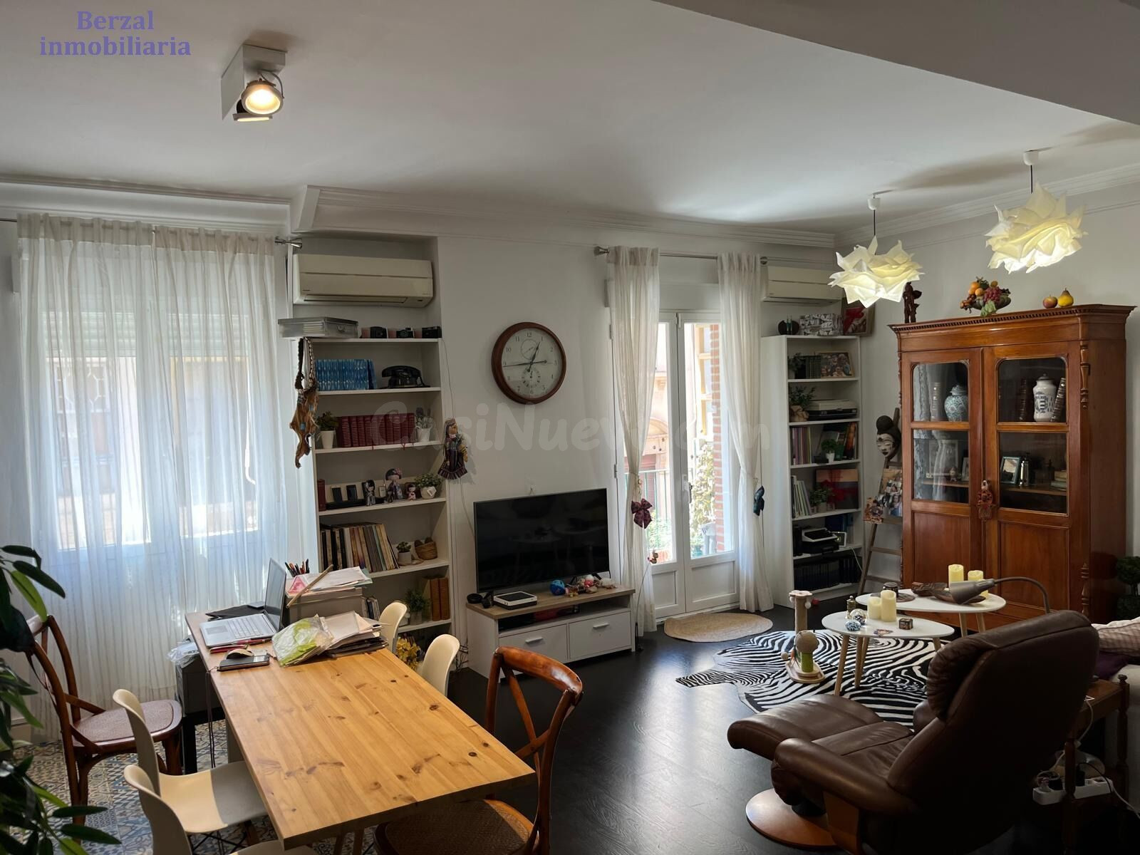 Piso de tres dormitorios, uno en suite, dos baños, cocina y  - foto 3