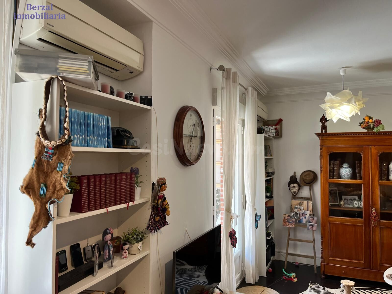 Piso de tres dormitorios, uno en suite, dos baños, cocina y  - foto 4