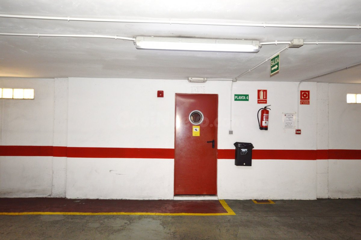 ¡PLAZA DE GARAJE EN EL CENTRO DE GANDÍA! - foto 4
