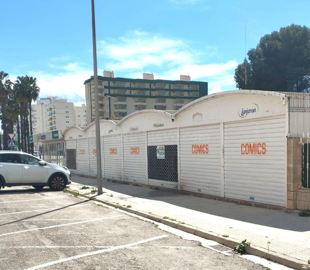 Local comercial 264m² en alquiler - Playa de Gandia