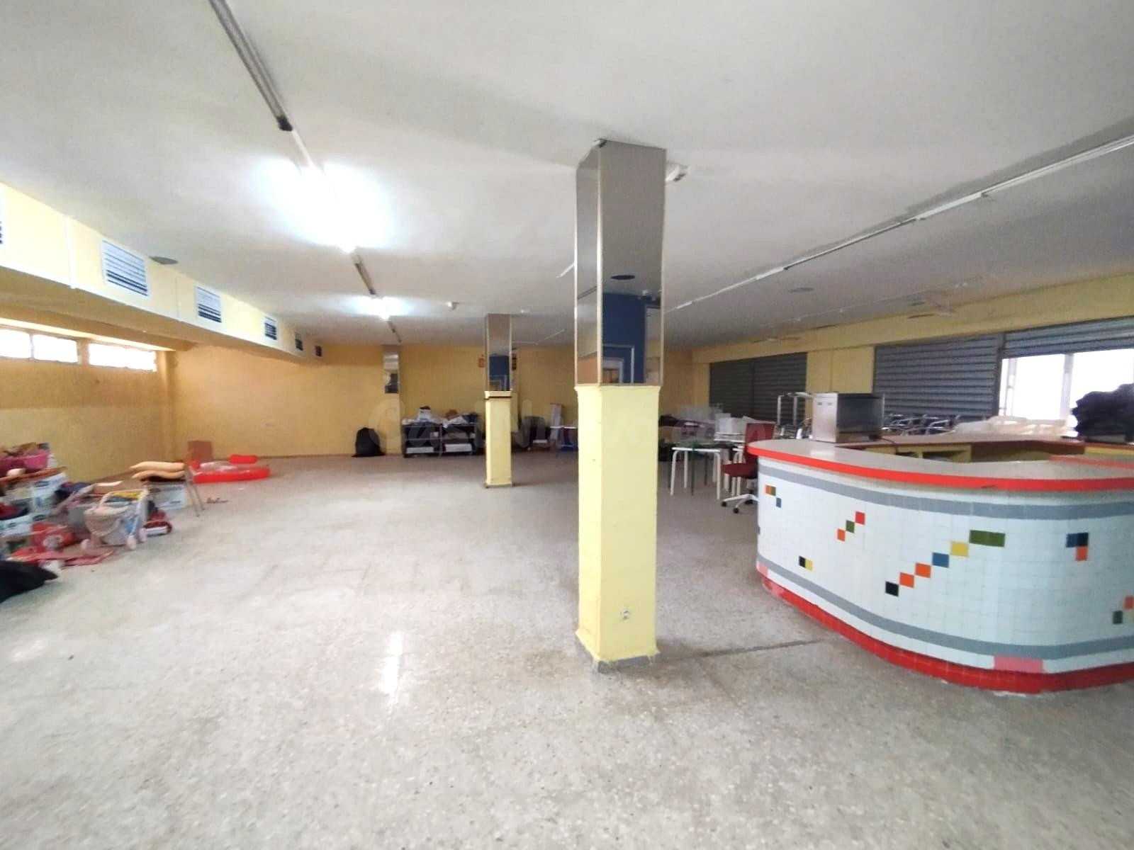 Local comercial 264m² en alquiler - Playa de Gandia - foto 3