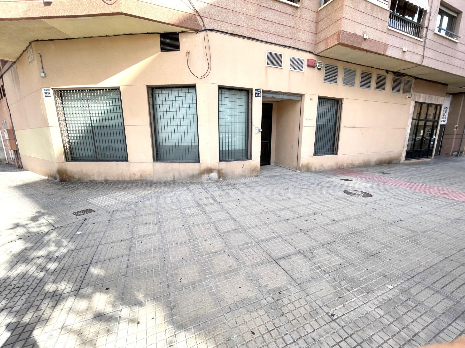 SE ALQUILA GRAN LOCAL EN GANDÍA JUNTO AL PASEO GERMANÍAS - foto 5