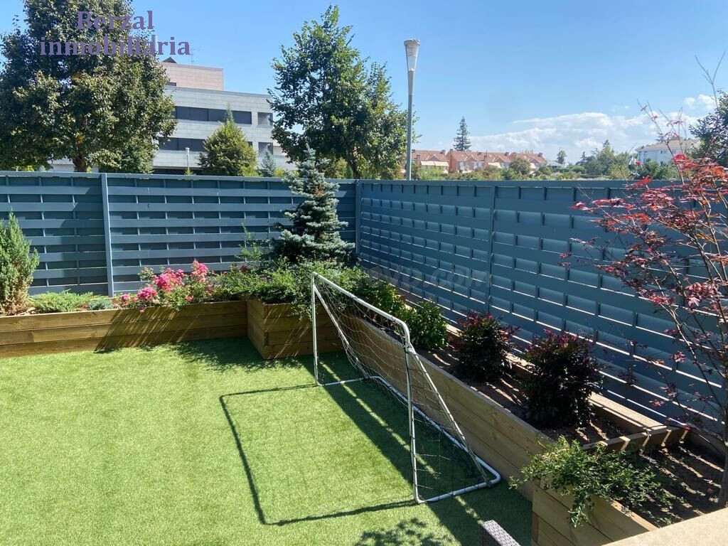 Amplia Planta Baja en la Avda. de Madrid, Logroño - €500,000