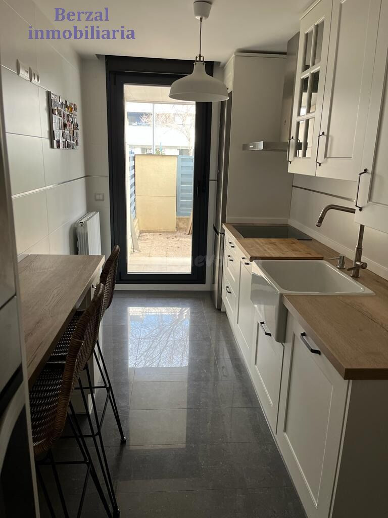 Amplia Planta Baja en la Avda. de Madrid, Logroño - €500,000 - foto 4