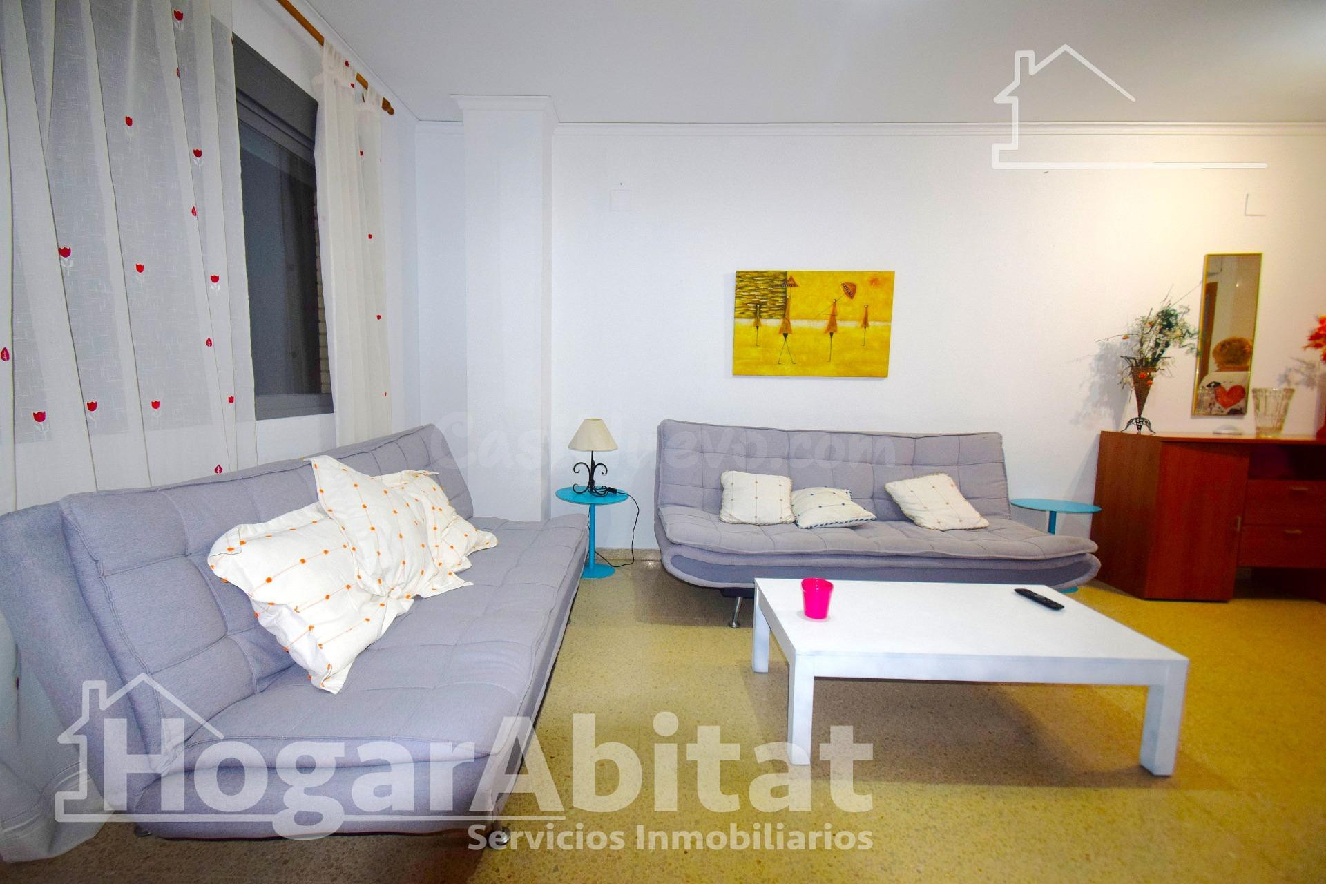 EN PRIMERA LÍNEA DE PLAYA CON TERRAZA, GARAJE Y ASCENSOR - foto 4