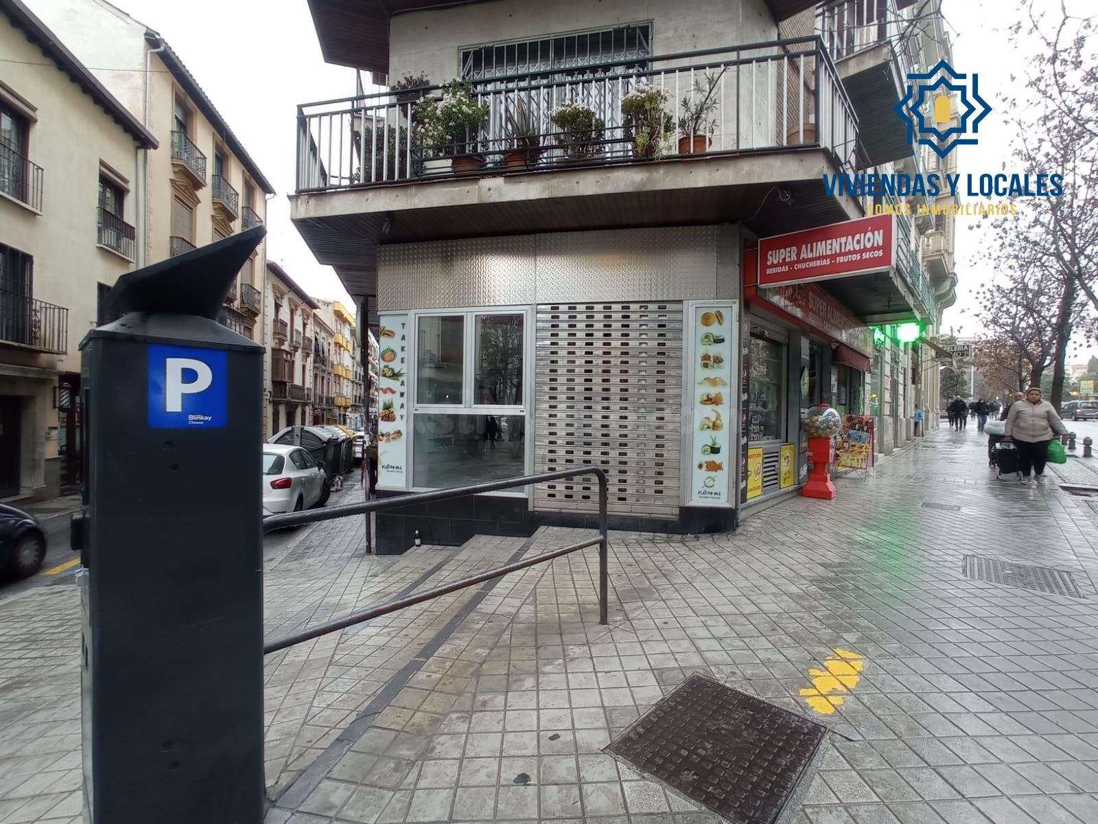Disponible amplio local en esquina calle san Juan de Dios - foto 2