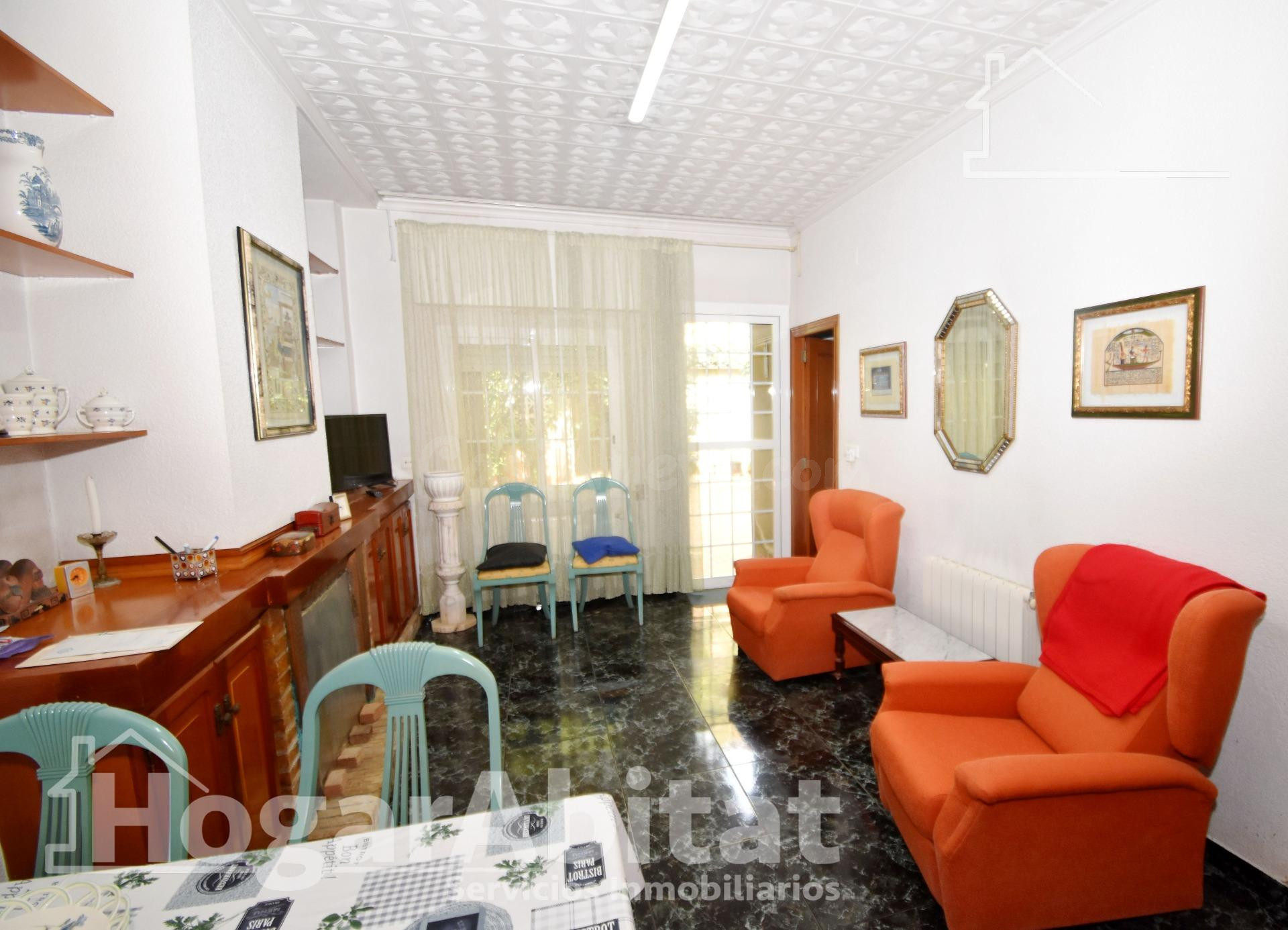 MAGNÍFICA CASA CON DOS VIVIENDAS INDEPENDIENTES Y TERRAZA, C - foto 3