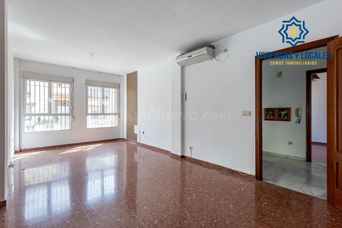 ADOSADO EN HUETOR VEGA - foto 2