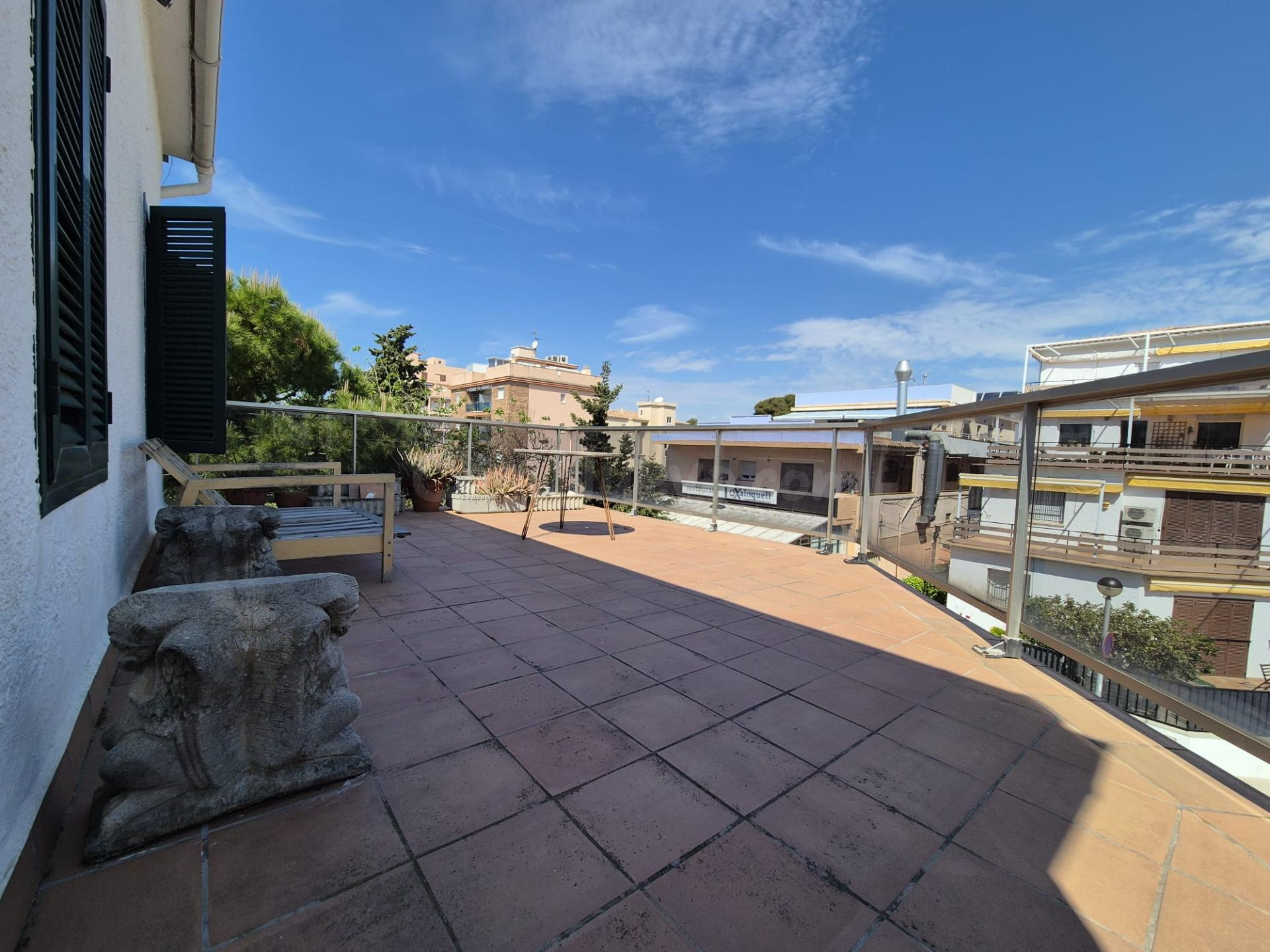 PISO DE 100M2 A REFORMAR CON TERRAZA DE 30M2 EN SANT SALVADO - foto 3