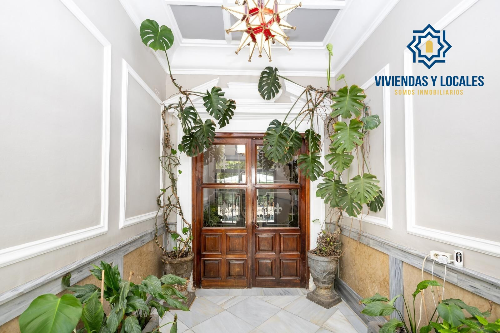Vivienda exclusiva de planta completa con cochera y espectac - foto 3