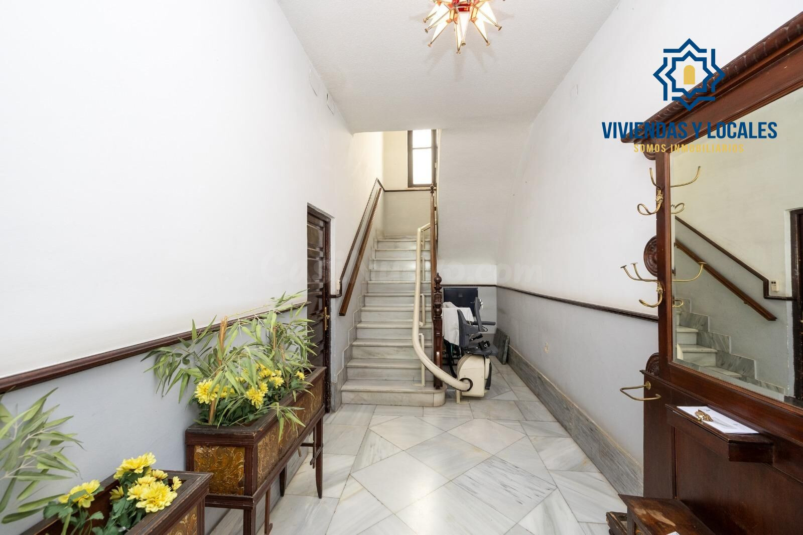 Vivienda exclusiva de planta completa con cochera y espectac - foto 4