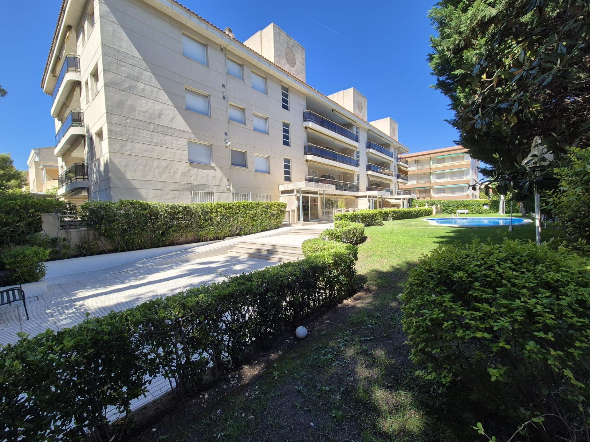 ESPECTACULAR PLANTA BAJA DE 3 habitaciones, CON PARKING Y PI - foto 5