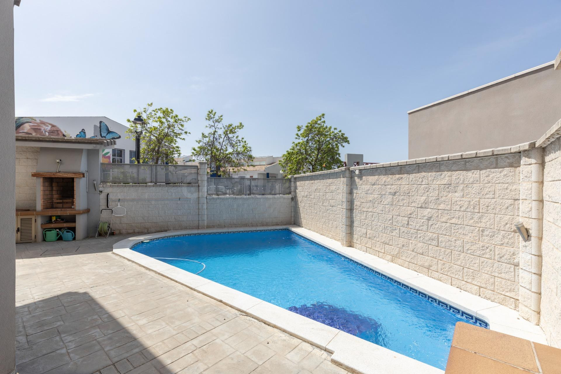 ¡ESPECTACULAR CHALET INDEPENDIENTE MODERNO CON PISCINA PRIVA - foto 5