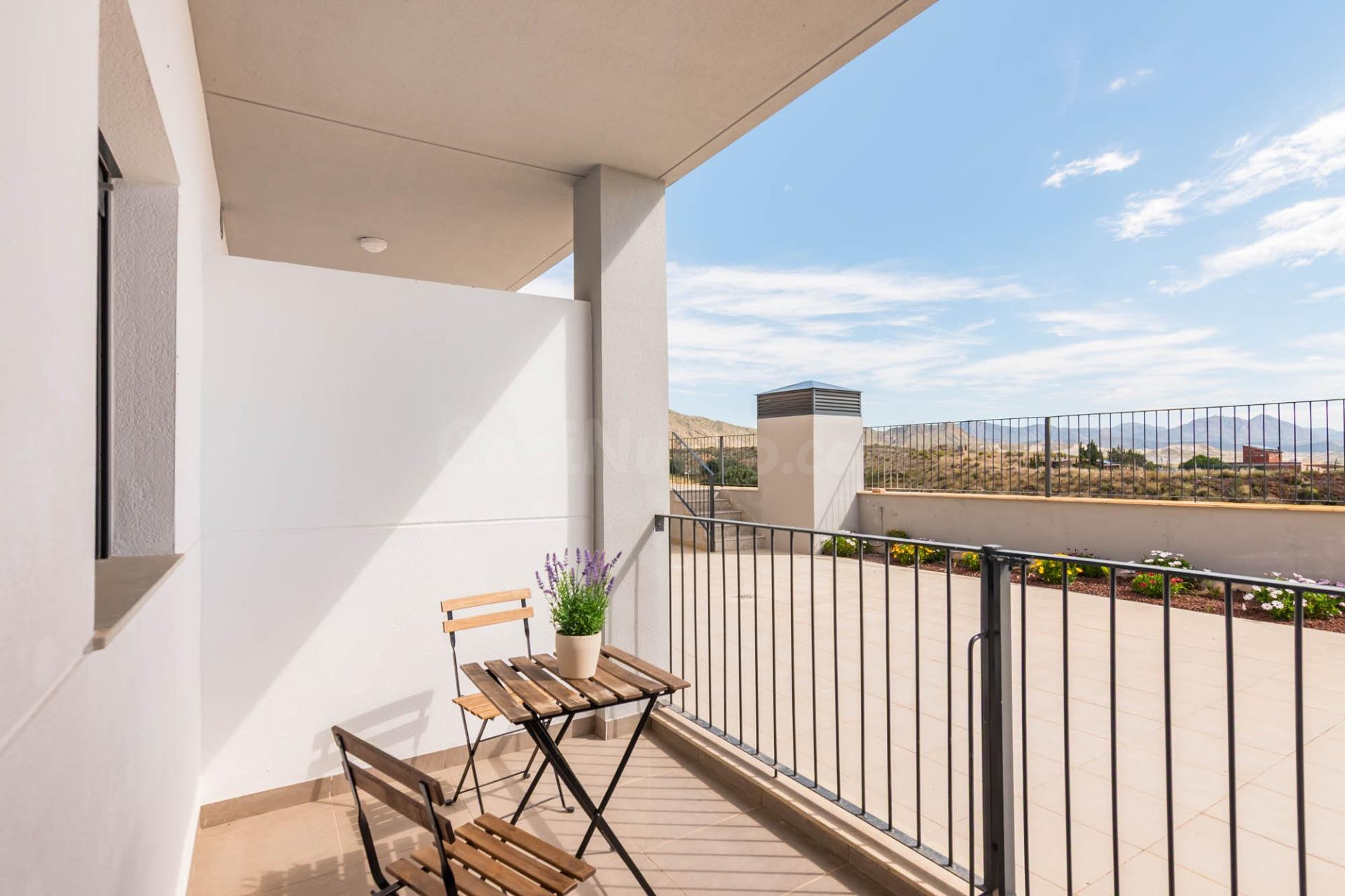 Planta Baja a estrenar con Piscina, Terraza y Solárium Priva