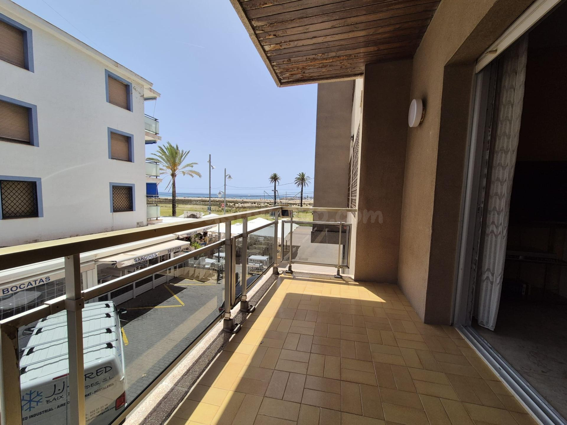 MAGNIFICO PISO CON VISTAS AL MAR, DE 3 habitaciones Y 2 BAÑO - foto 4