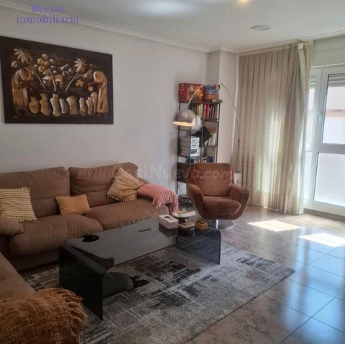 Piso a 10 Km de Logroño. Tres hb, salón, cocina y baño. Con 