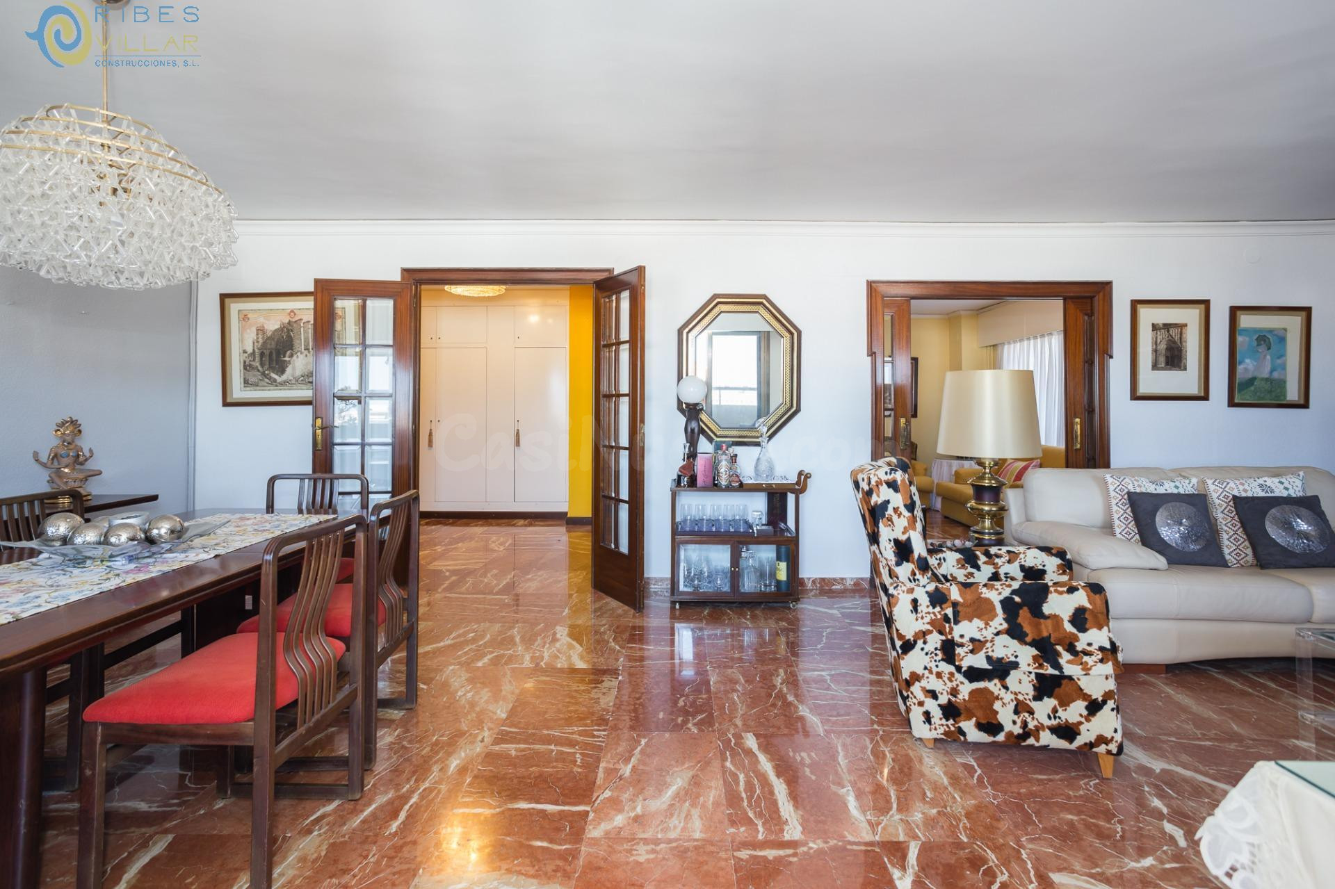 Exclusiva vivienda de 234 m2 con garaje en pleno centro hist - foto 4