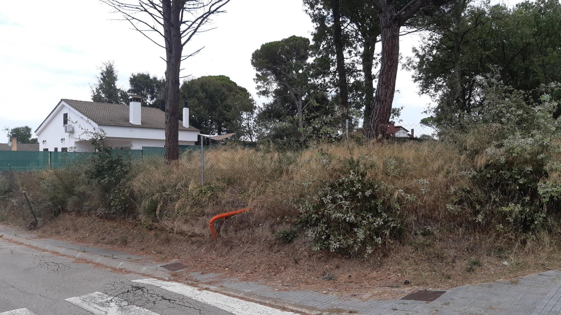 PARCELA DE 803 M2, EN CALDES DE MALAVELLA - foto 2