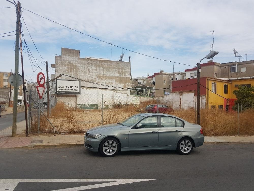 SOLAR URBANO EN CL ALMENDRO, FUENTEPIÑA-HUELVA - foto 2