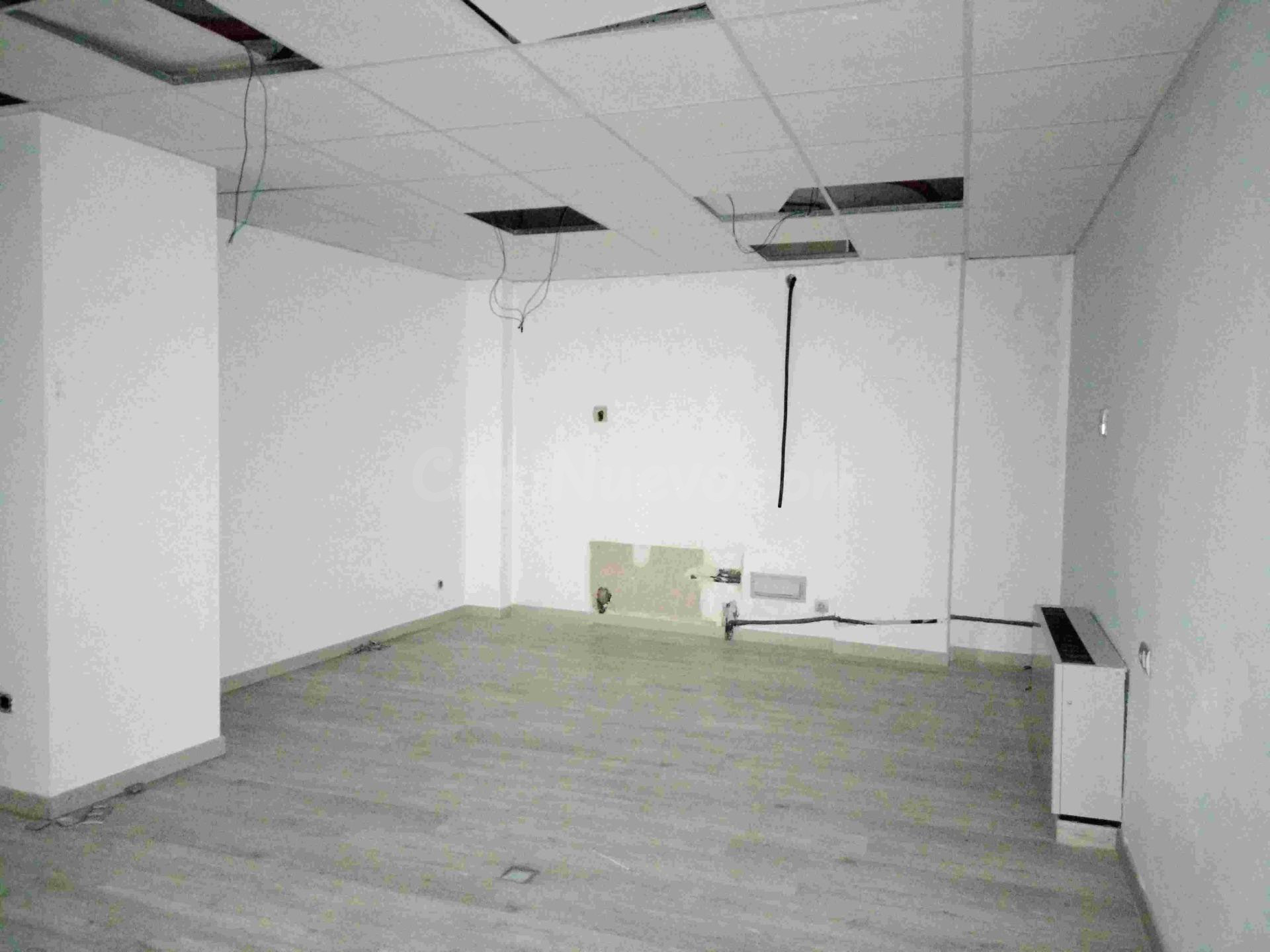 LOCAL COMERCIAL ADAPTADO  322 M2,  ESQUINA MARQUES DE ARACEN - foto 5