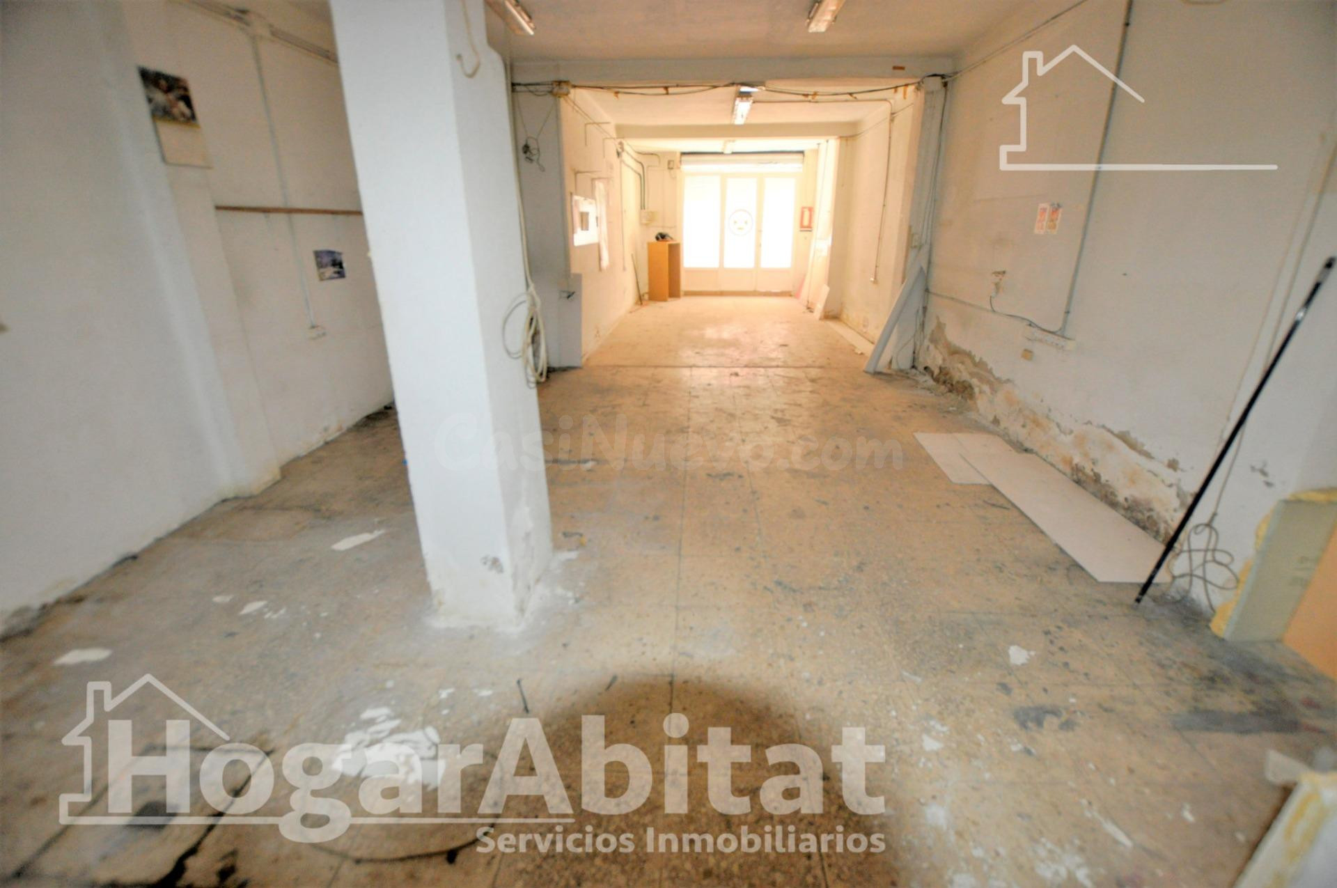 ¡OPORTUNIDAD! LOCAL COMERCIAL PARA REFORMAR EN NOU MOLES - foto 2