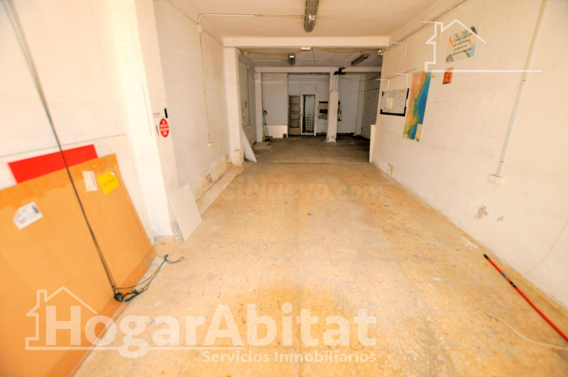 ¡OPORTUNIDAD! LOCAL COMERCIAL PARA REFORMAR EN NOU MOLES - foto 3