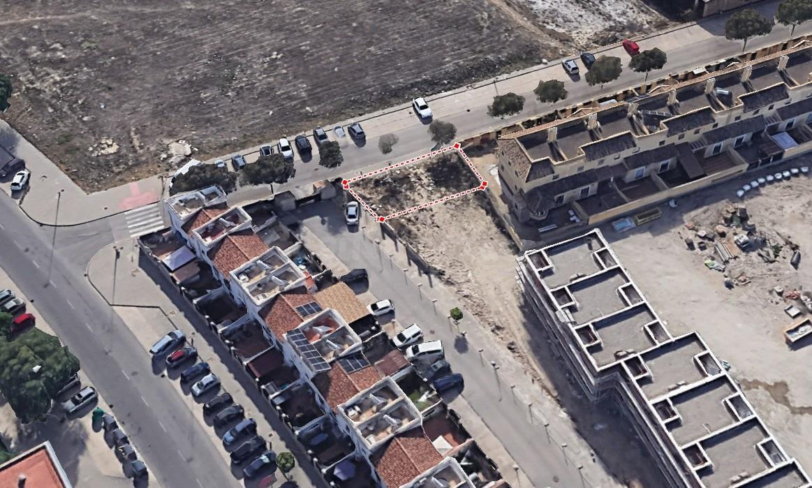TERRENO URBANO EN LOS LAGOS DE TORROX - foto 3