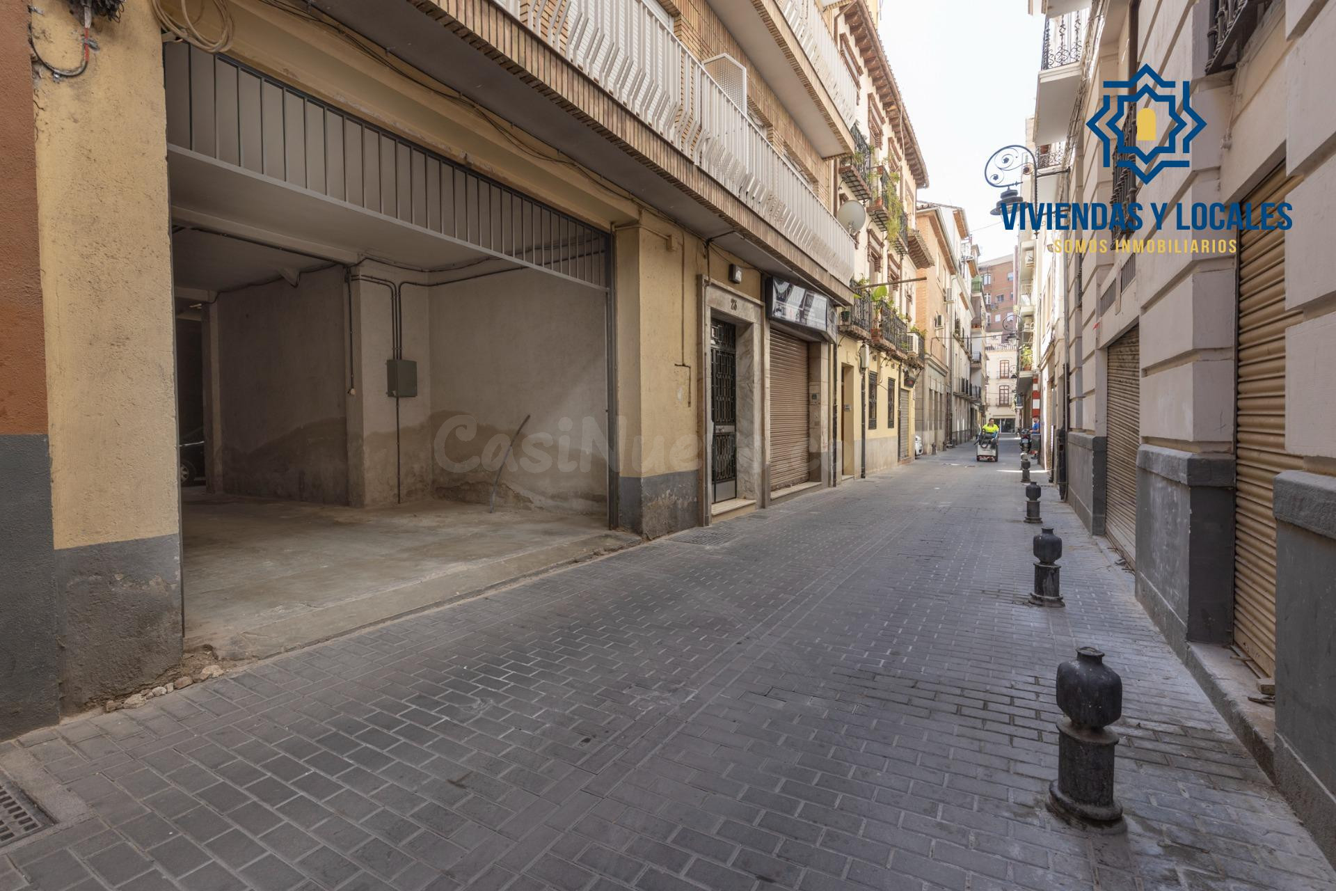 Garaje en Carrera de la Virgen - foto 2