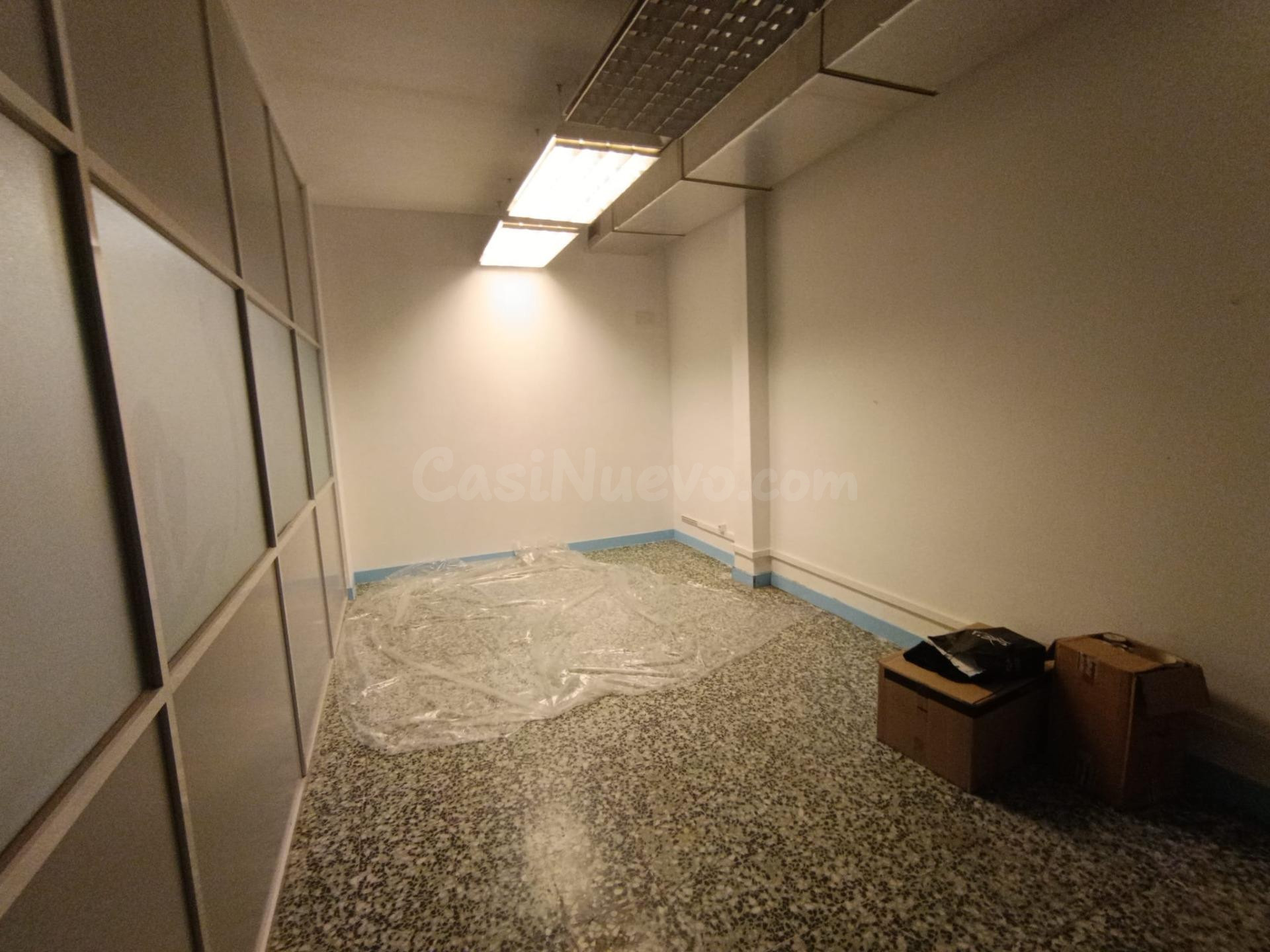 LOCAL COMERCIAL EN EL EIXAMPLE, EN SABADELL - foto 5