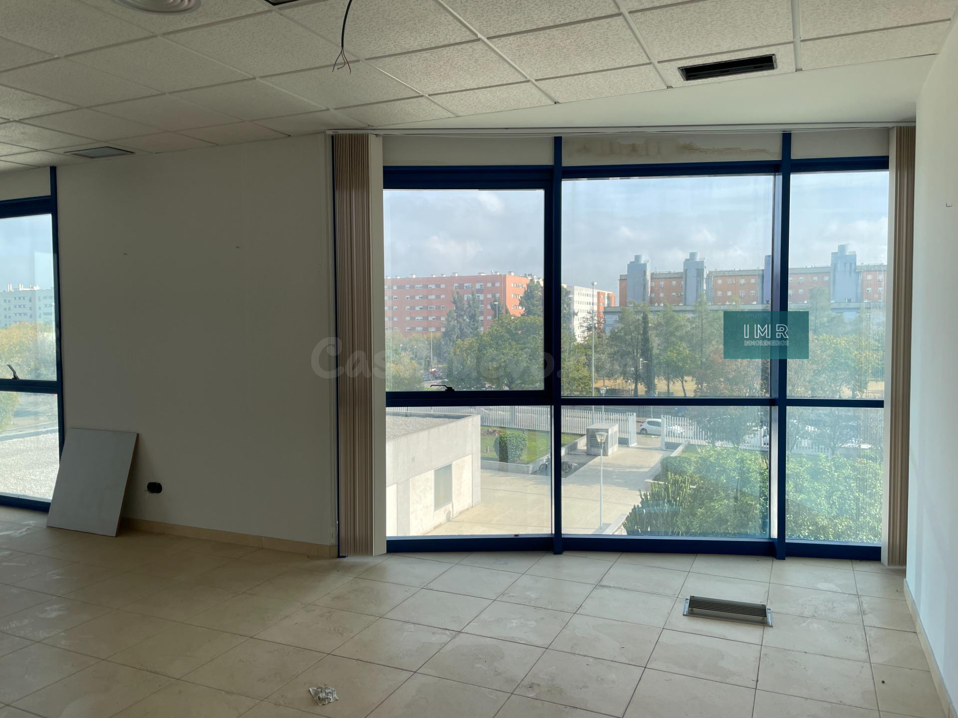 OFICINA EN VENTA EN TORNEO PARQUE EMPRESARIAL – SEVILLA - foto 3