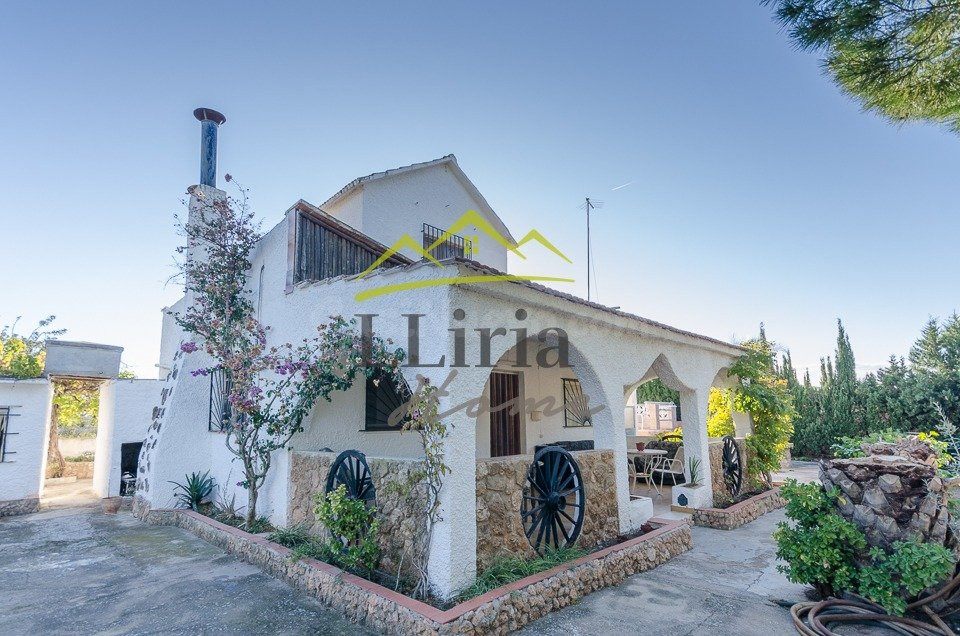 Ref. 03917 - Chalet con piscina - foto 3