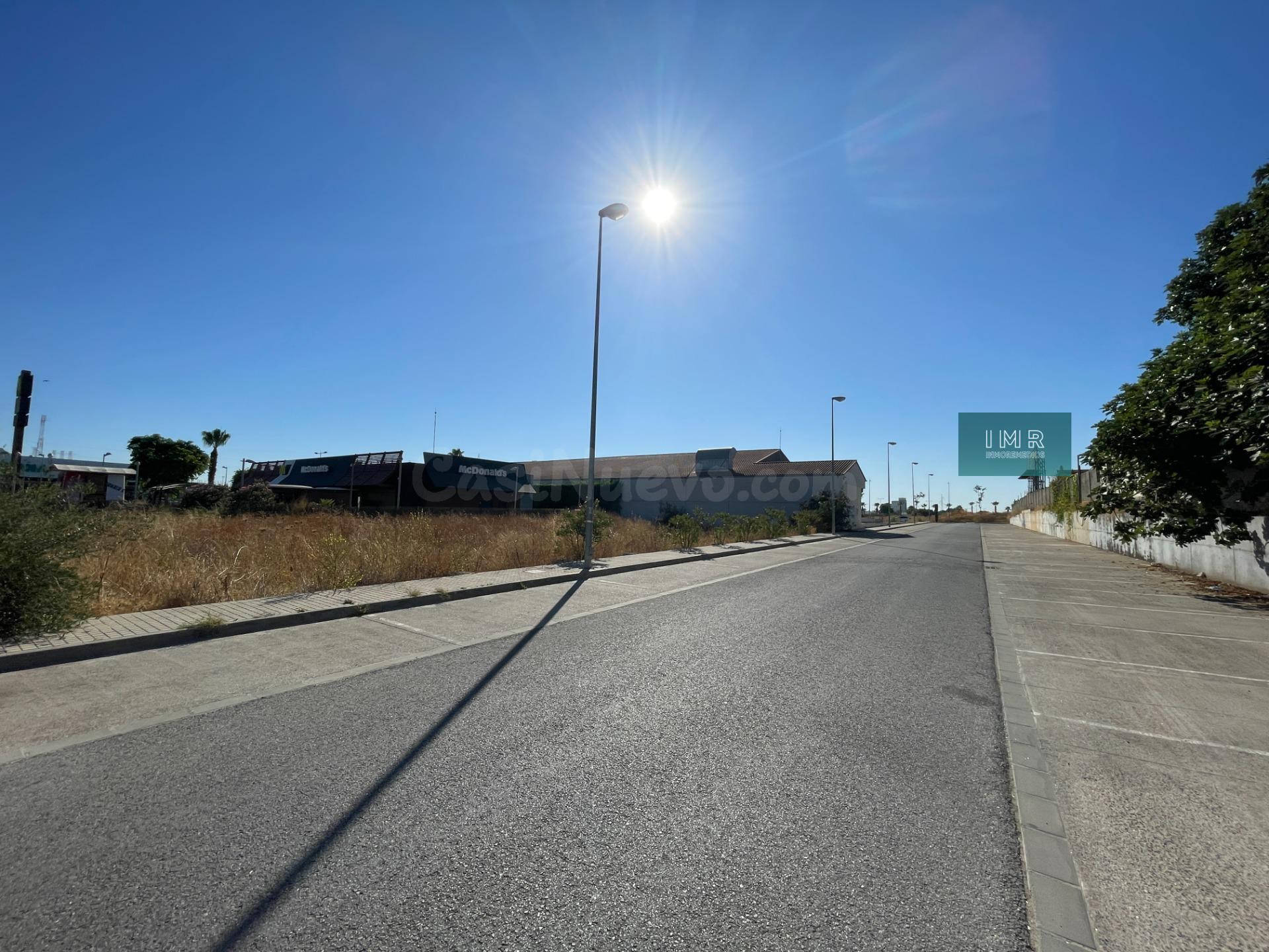 Solar comercial en venta en zona estratégica – Dos Hermanas, - foto 4