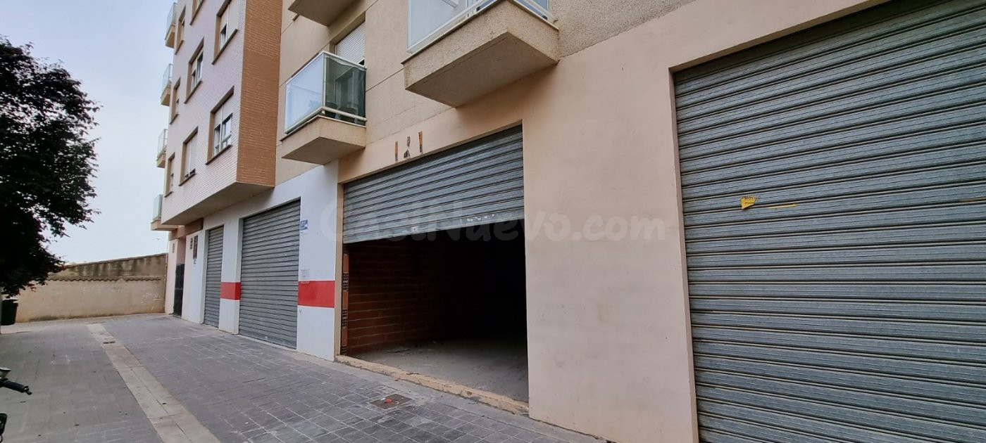 Ref. 03928 - Local comercial diáfano en Llíria